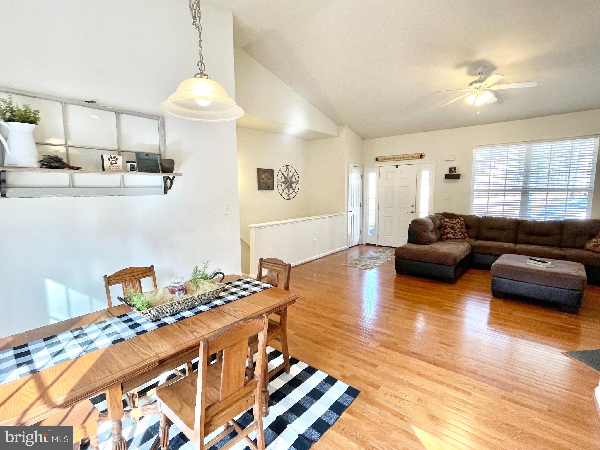 TWIN LAKES ESTATES - Residential