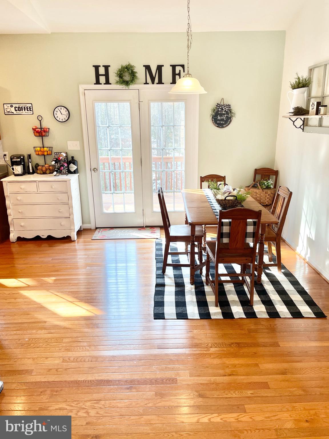 TWIN LAKES ESTATES - Residential