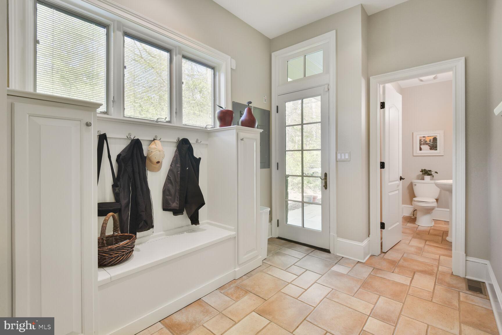 BANNOCKBURN ESTATES - Residential