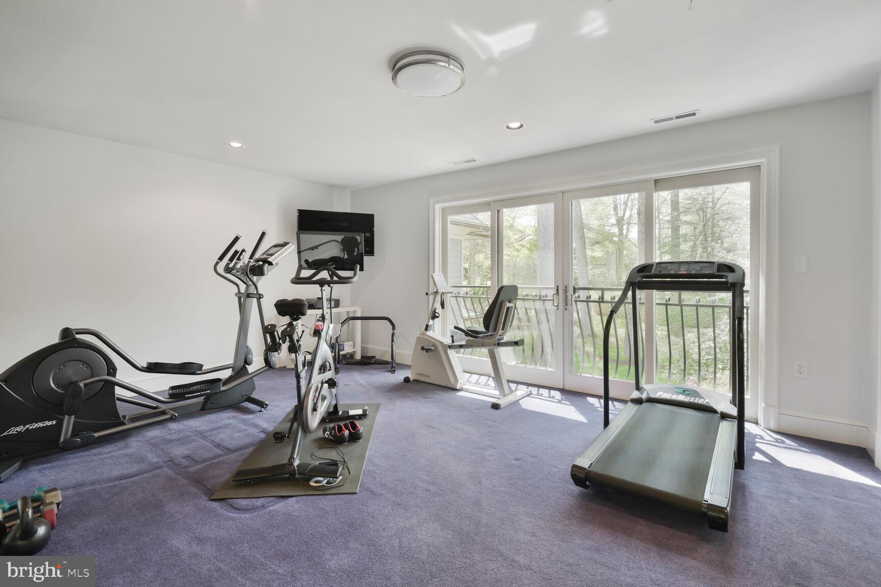 BANNOCKBURN ESTATES - Residential