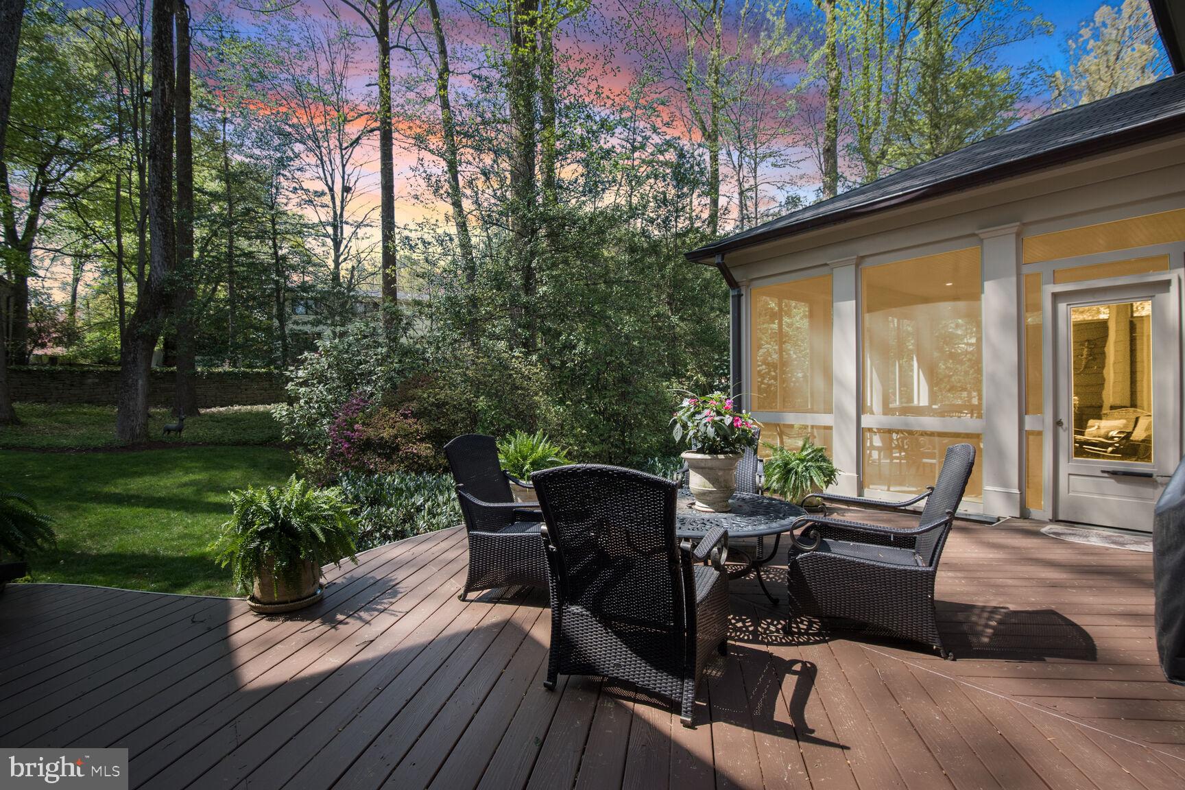 BANNOCKBURN ESTATES - Residential