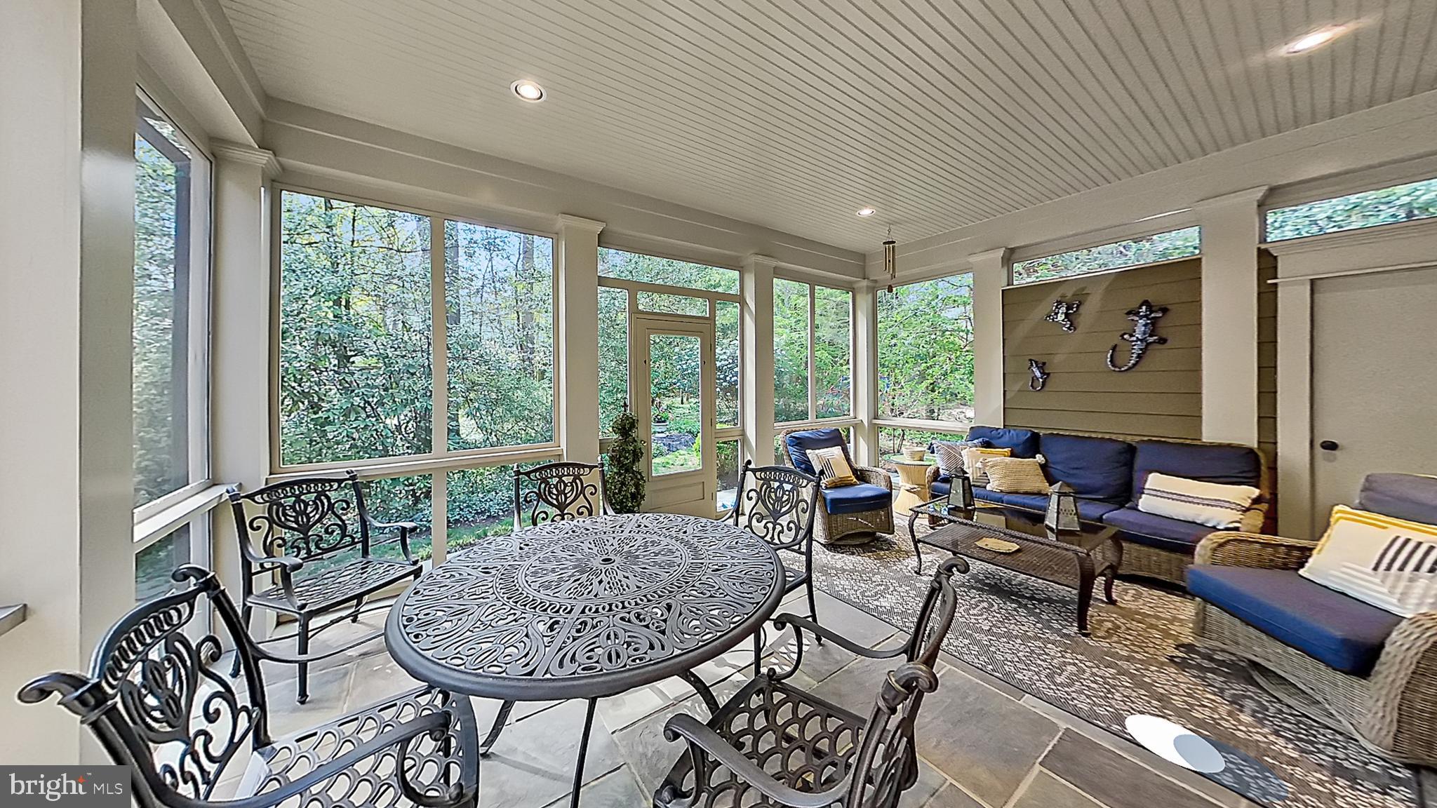 BANNOCKBURN ESTATES - Residential