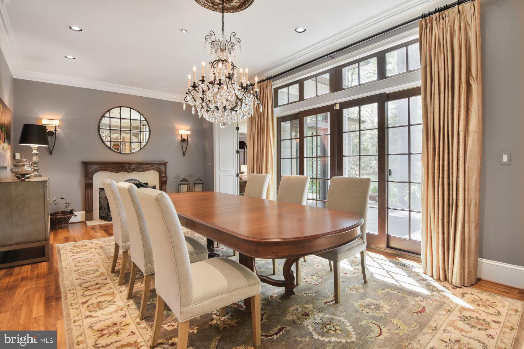 BANNOCKBURN ESTATES - Residential