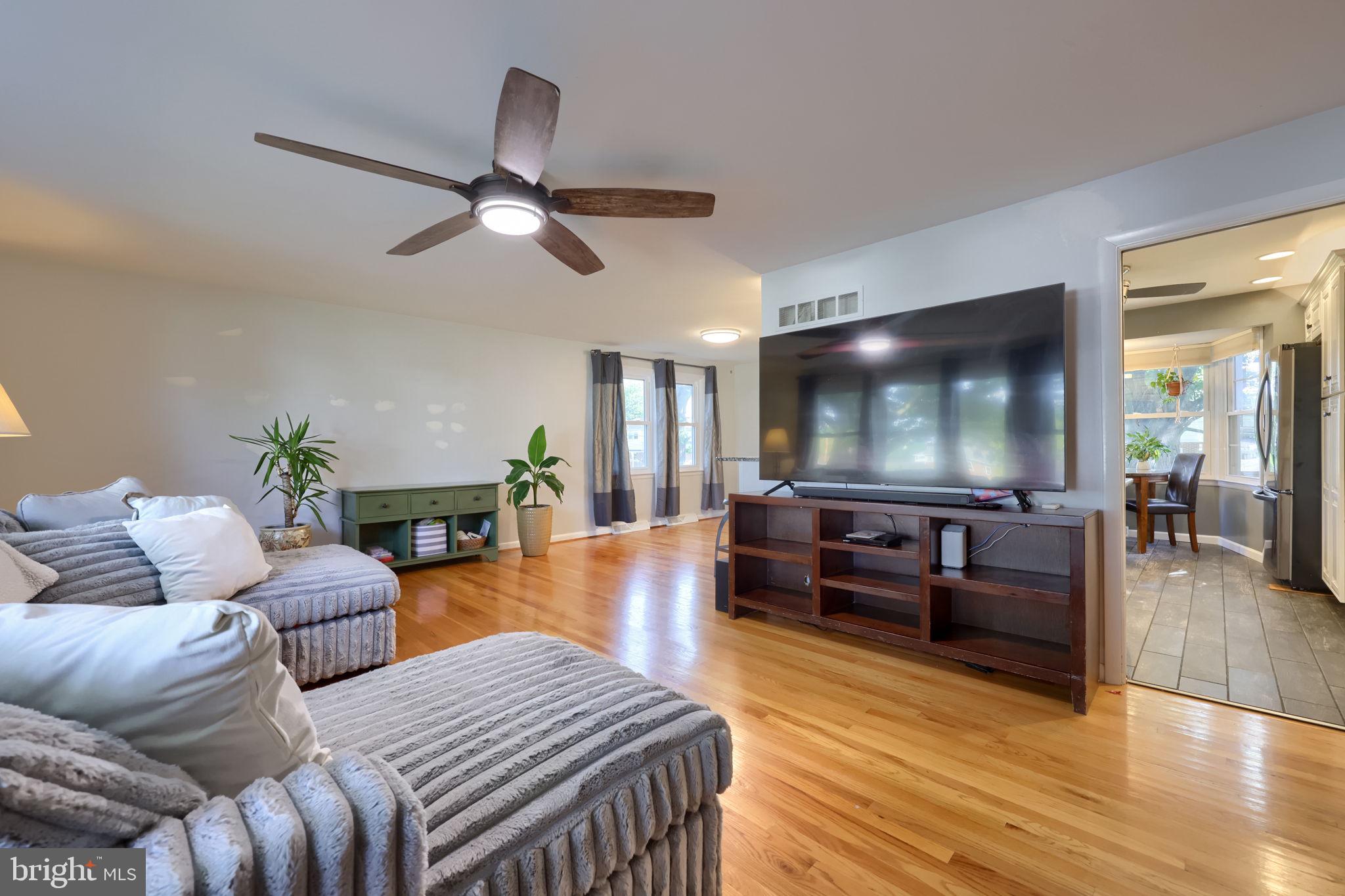 445 IVORY ROAD