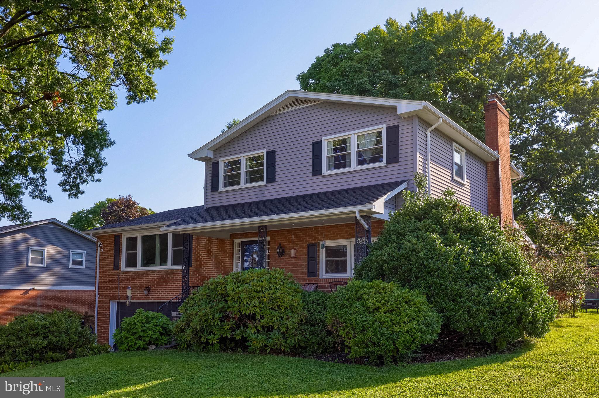 445 IVORY ROAD