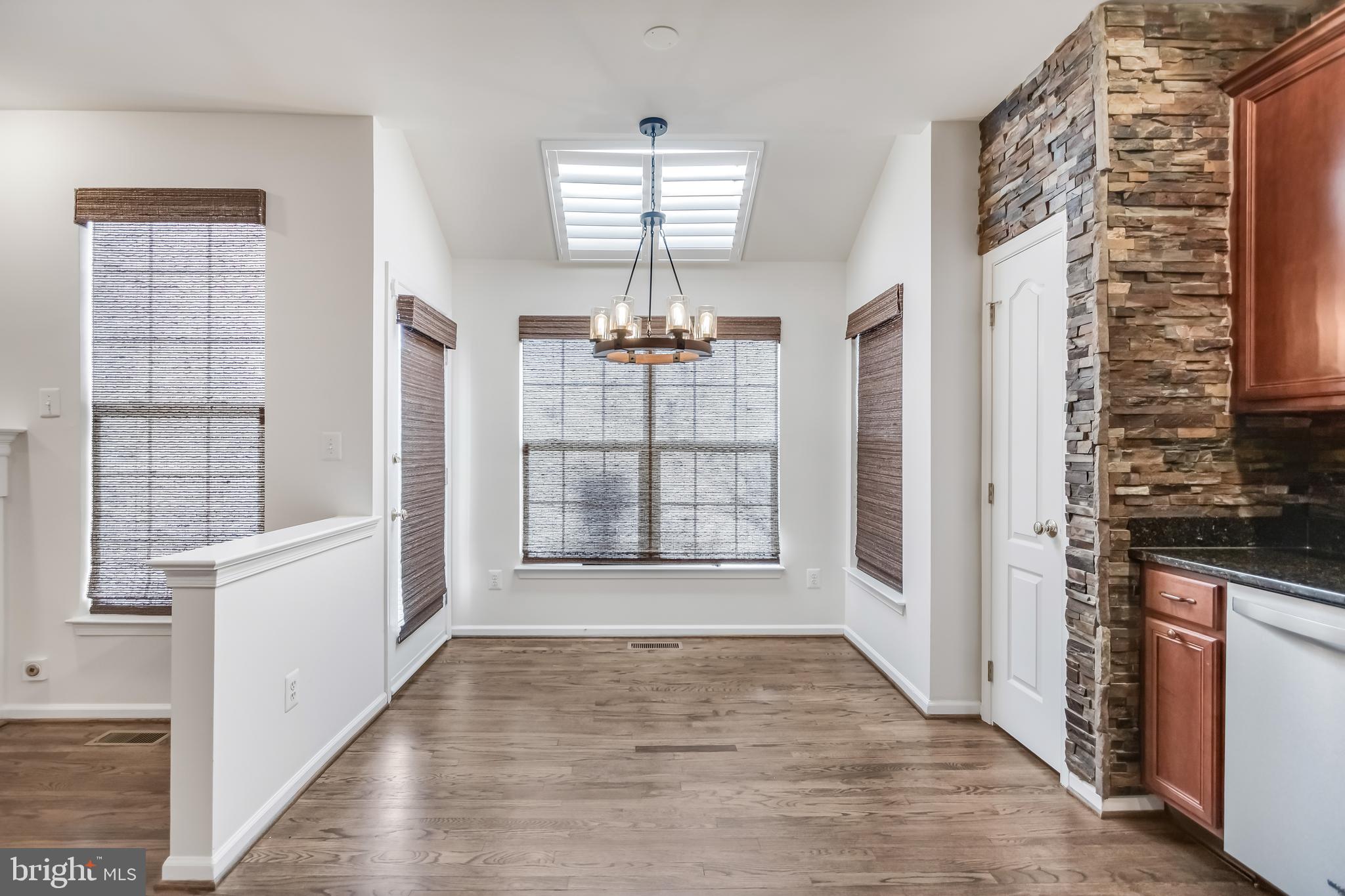 BELMONT COUNTRY CLUB - Residential Lease