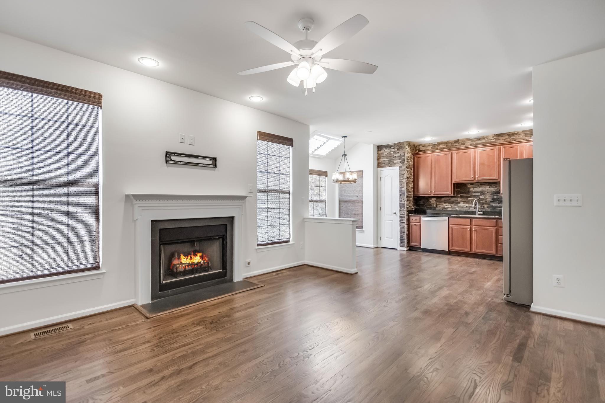 BELMONT COUNTRY CLUB - Residential Lease