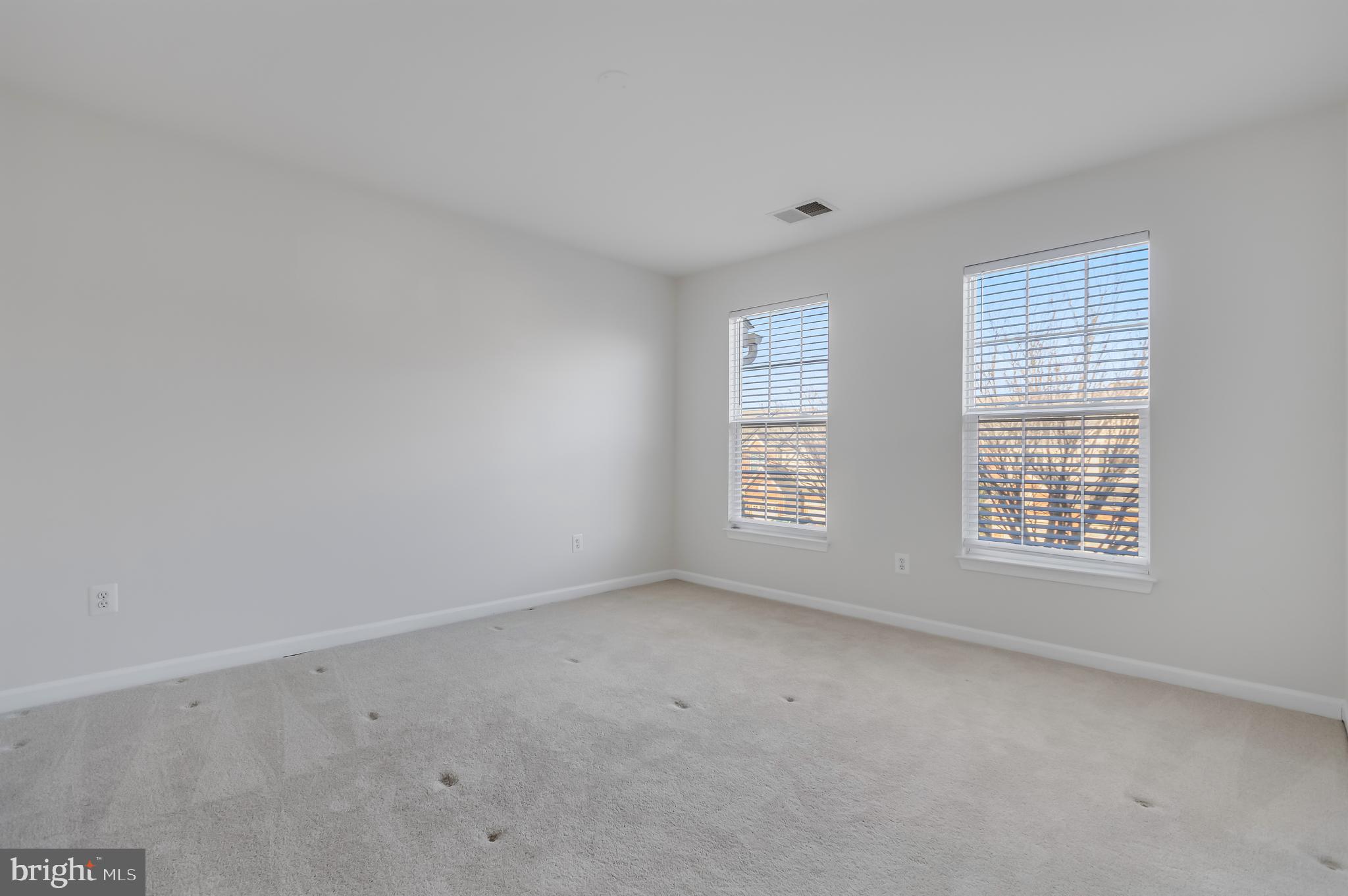 BELMONT COUNTRY CLUB - Residential Lease