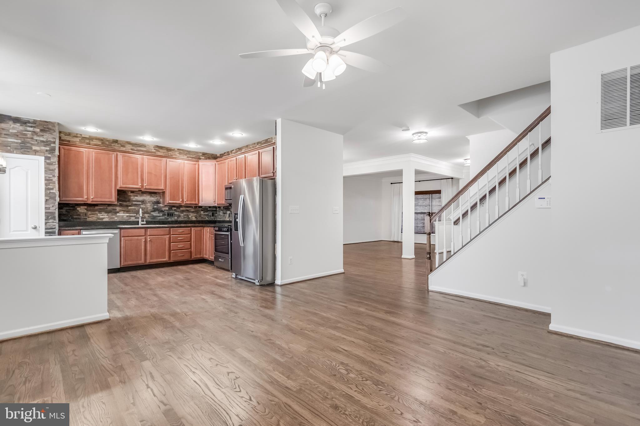 BELMONT COUNTRY CLUB - Residential Lease