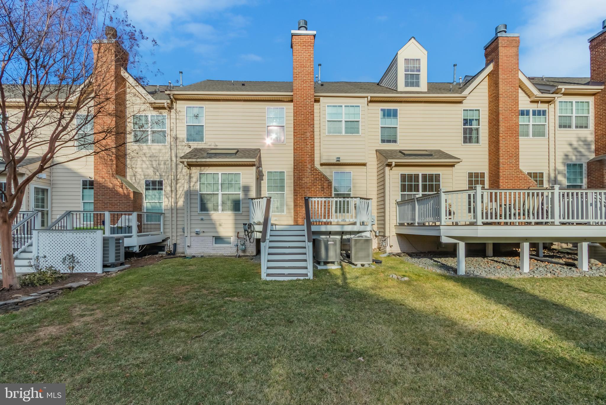 BELMONT COUNTRY CLUB - Residential Lease