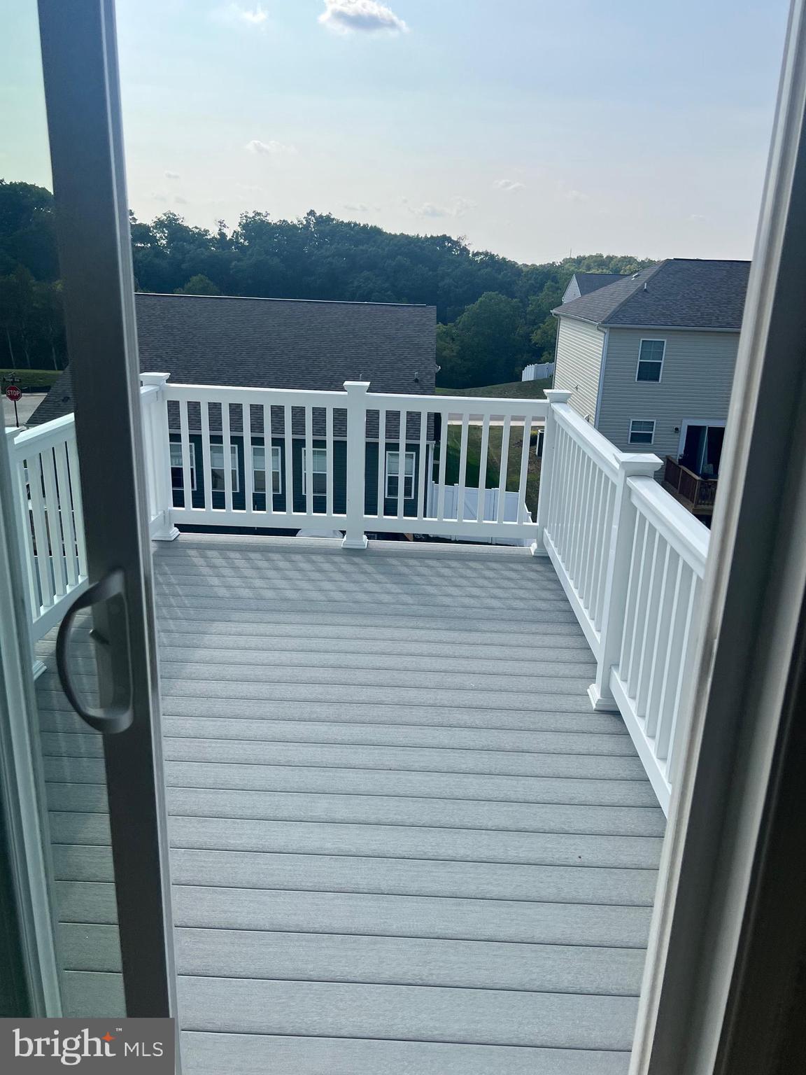 OVERLOOK AT RIVERSIDE TOWNHOMES - Residential Lease