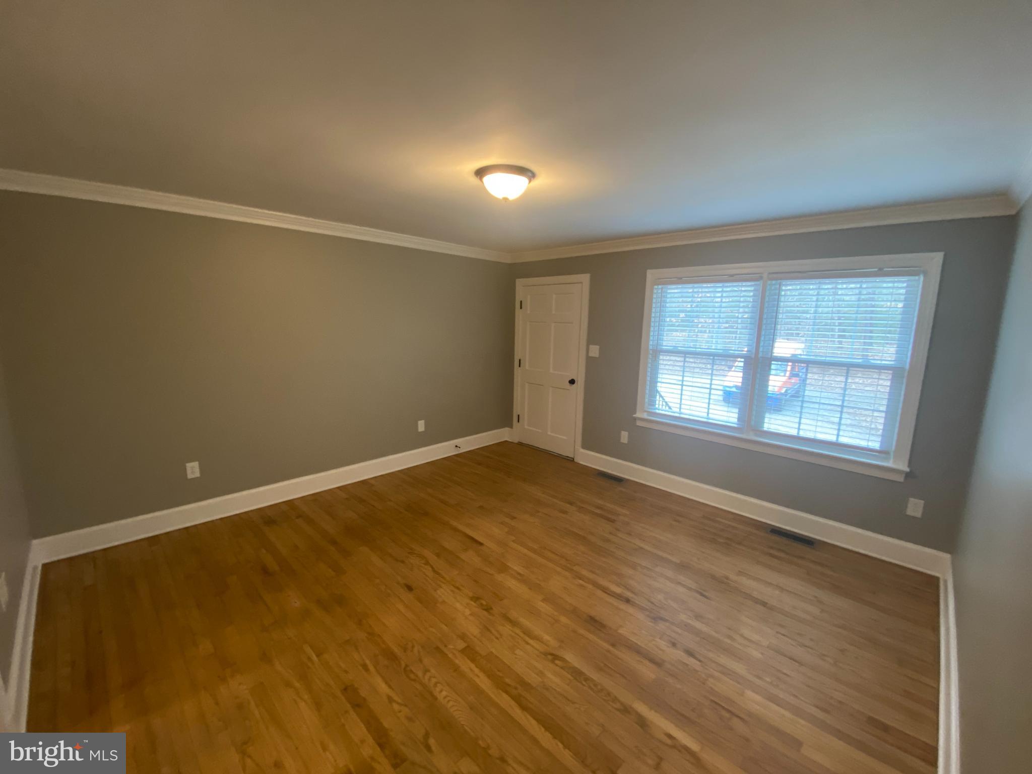 ELLIOT - Residential Lease