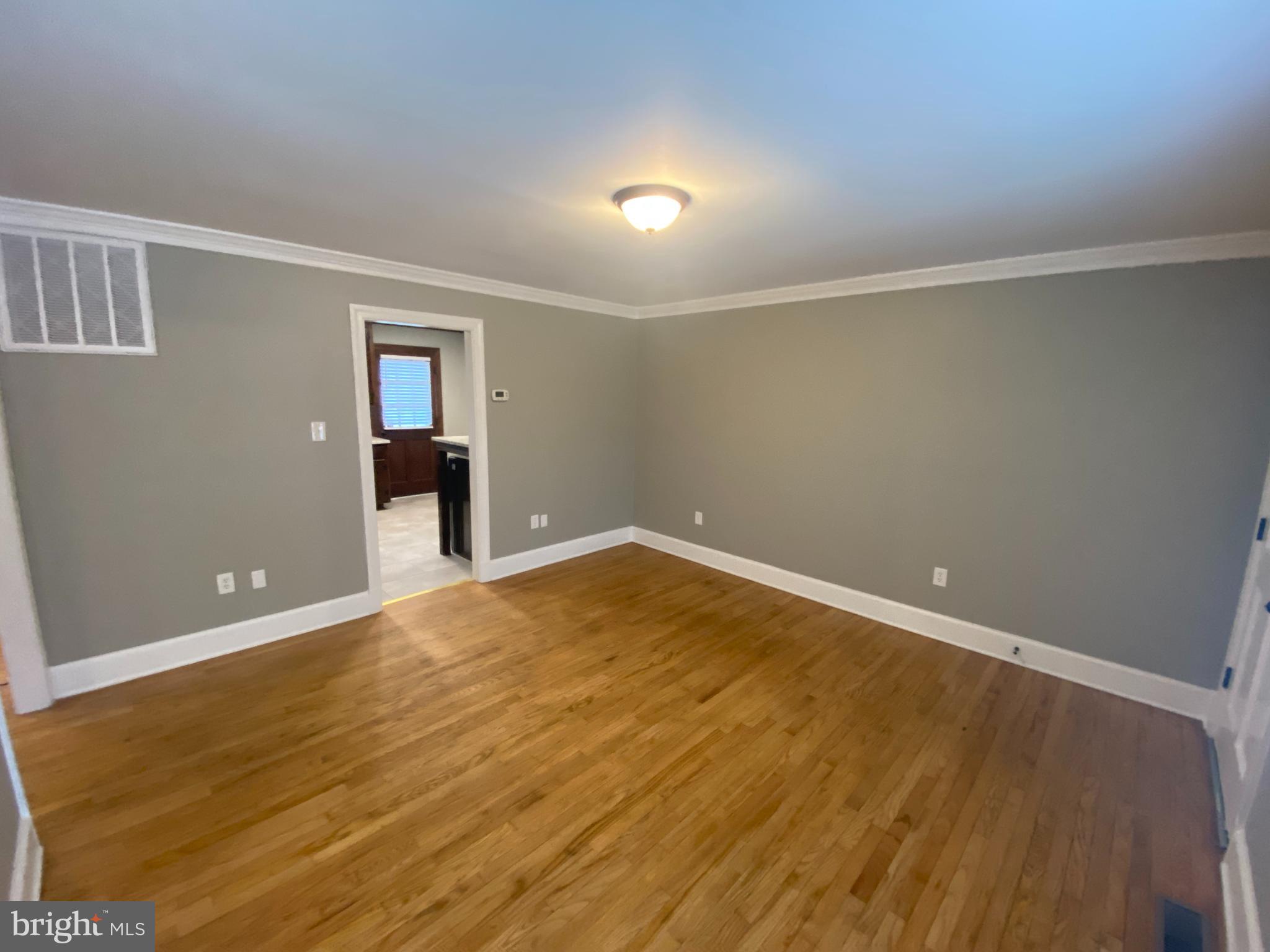 ELLIOT - Residential Lease