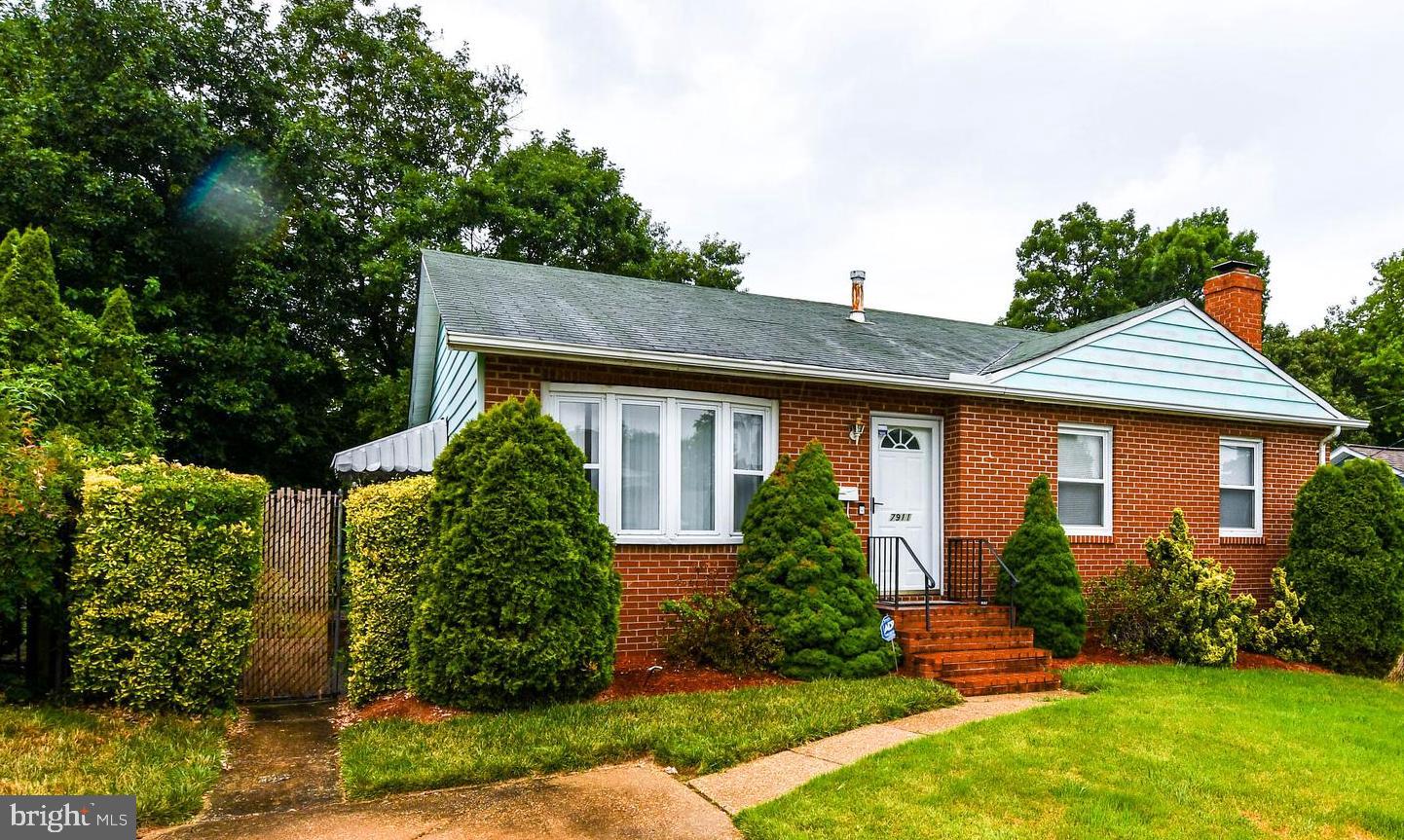 GLENARDEN WOODS - Residential