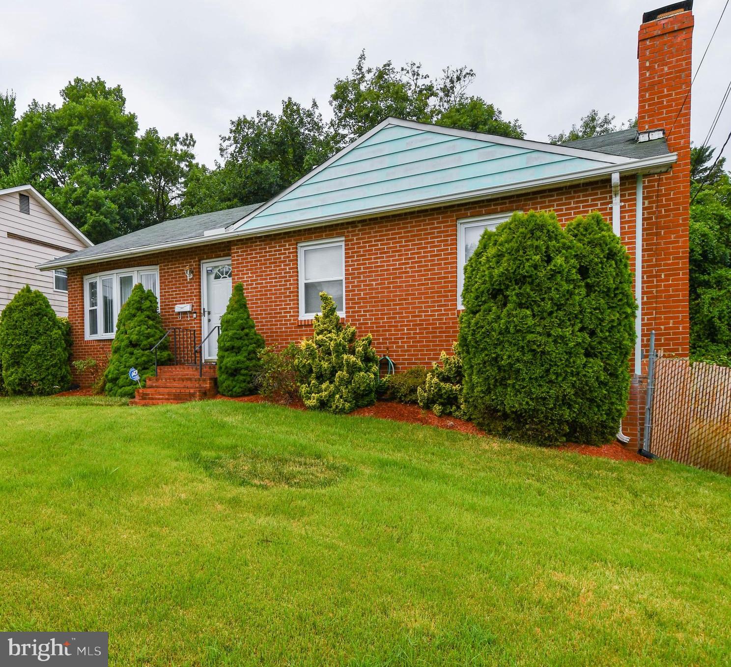 GLENARDEN WOODS - Residential