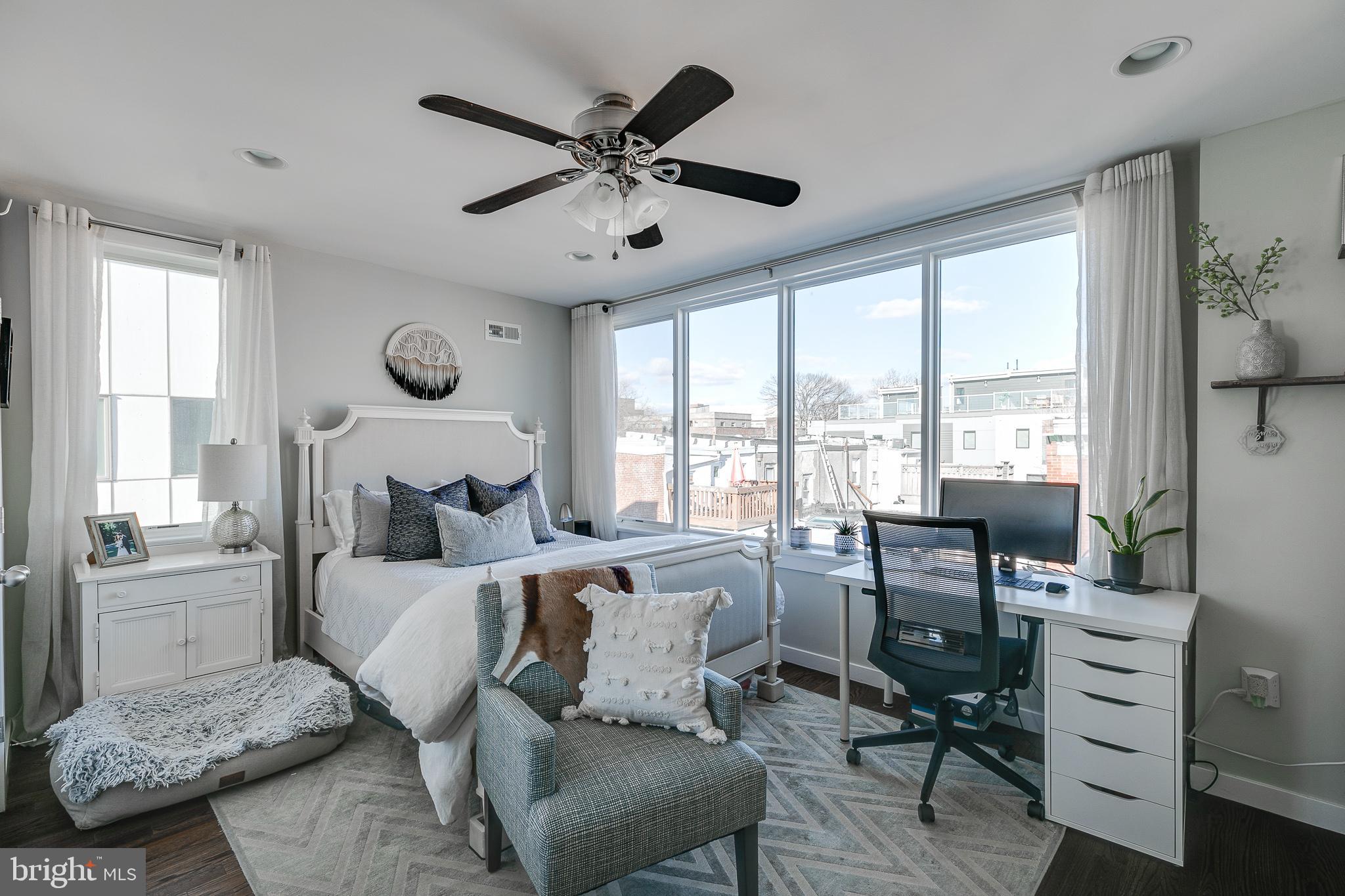 FRANCISVILLE - Residential