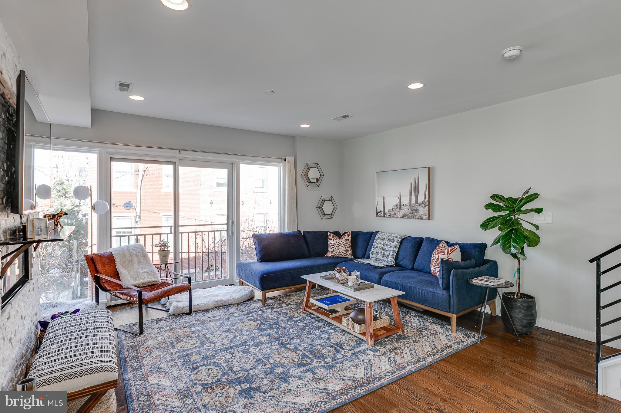 FRANCISVILLE - Residential