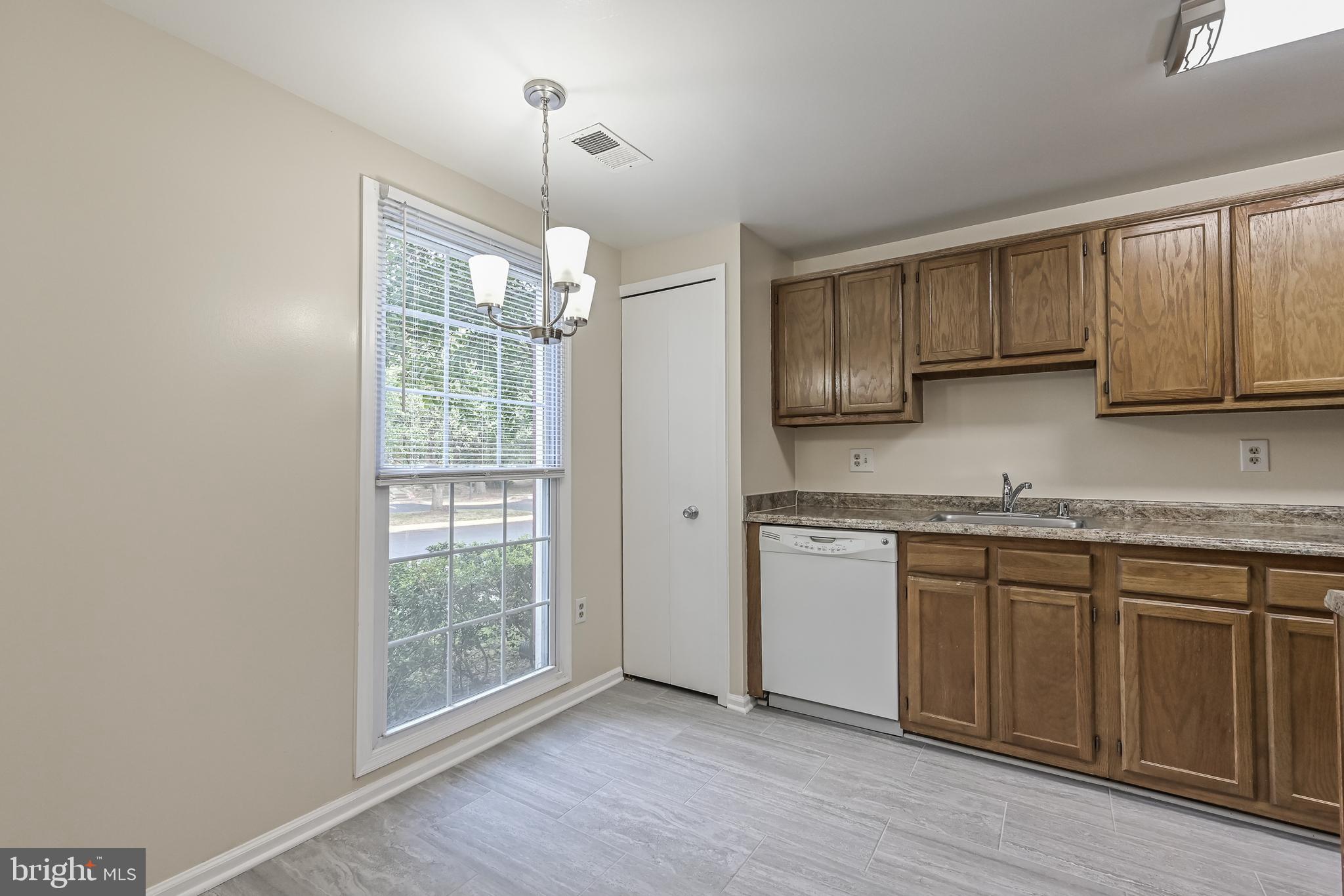 NEWGATE - Residential Lease