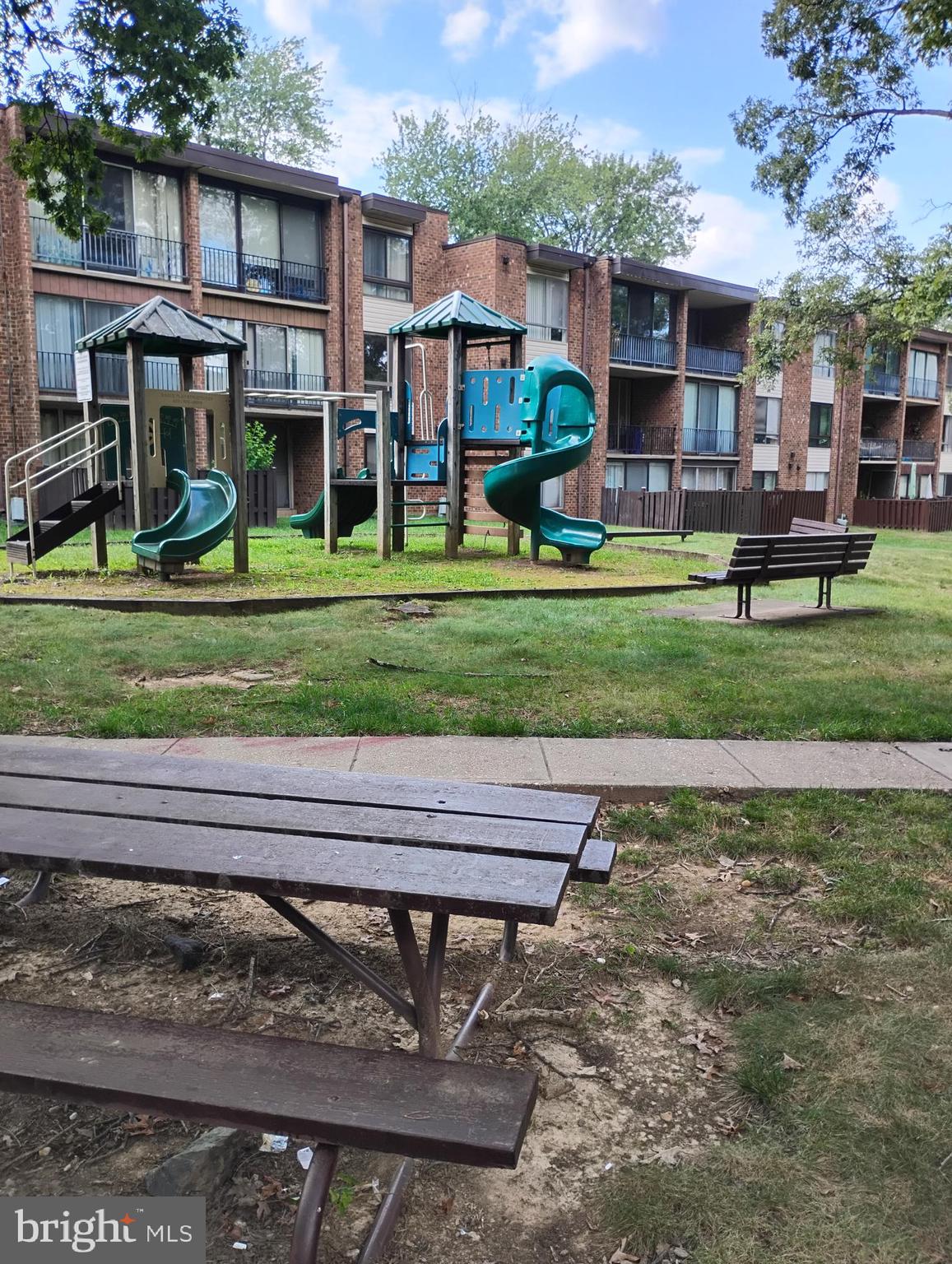 CHELSEA WOODS - Residential