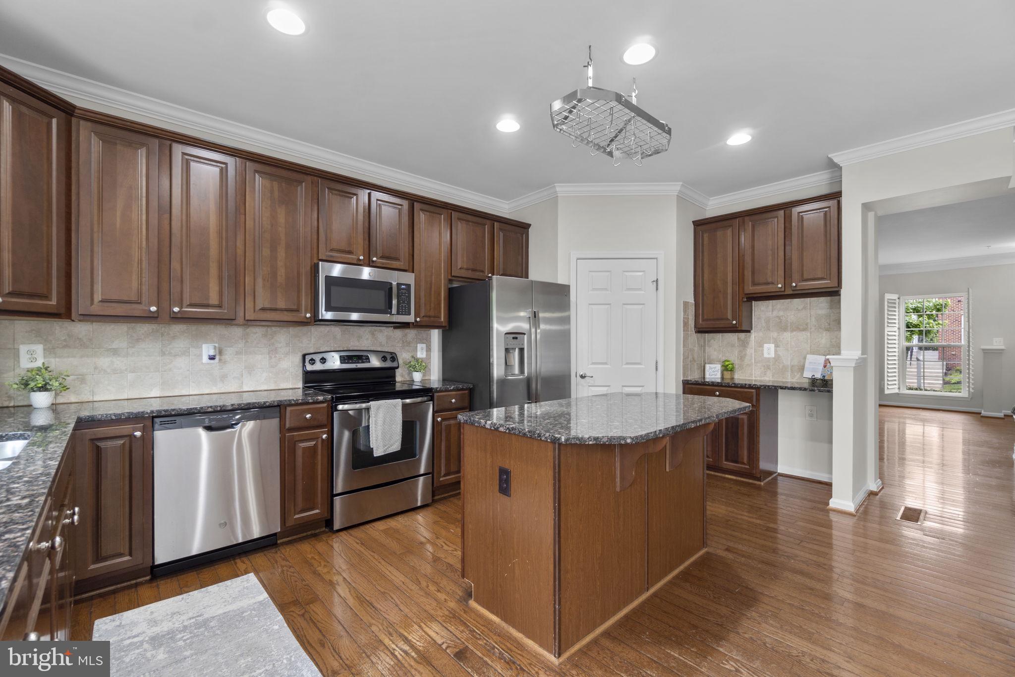 RAINCLIFFE CENTER - Residential