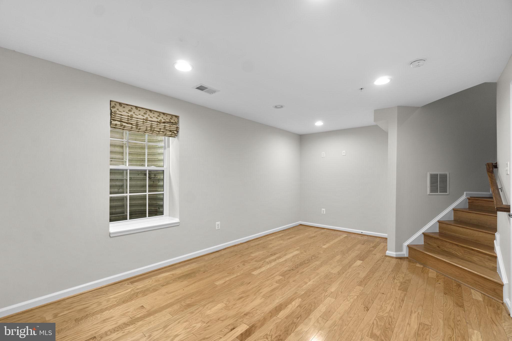 RAINCLIFFE CENTER - Residential
