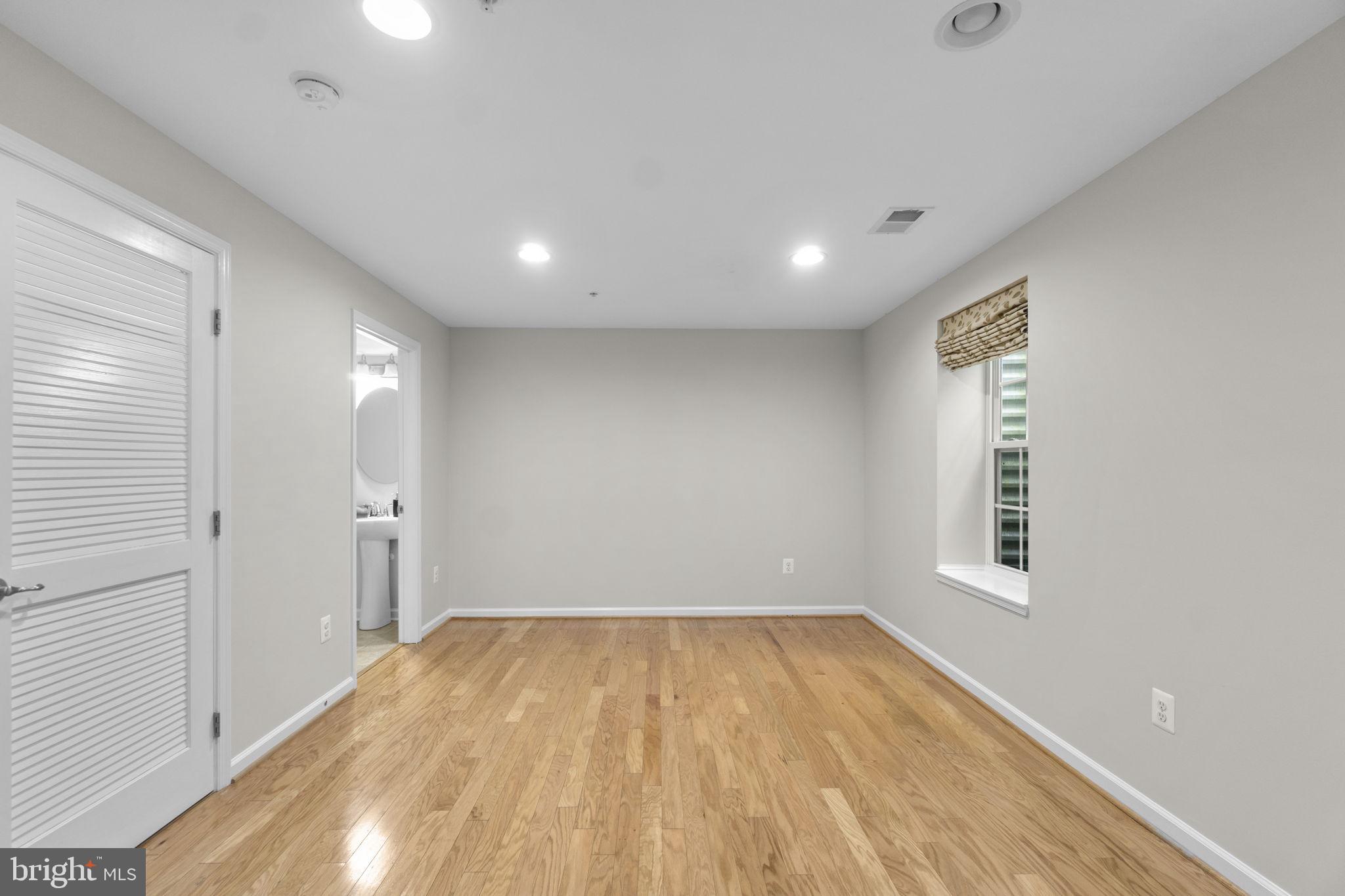 RAINCLIFFE CENTER - Residential