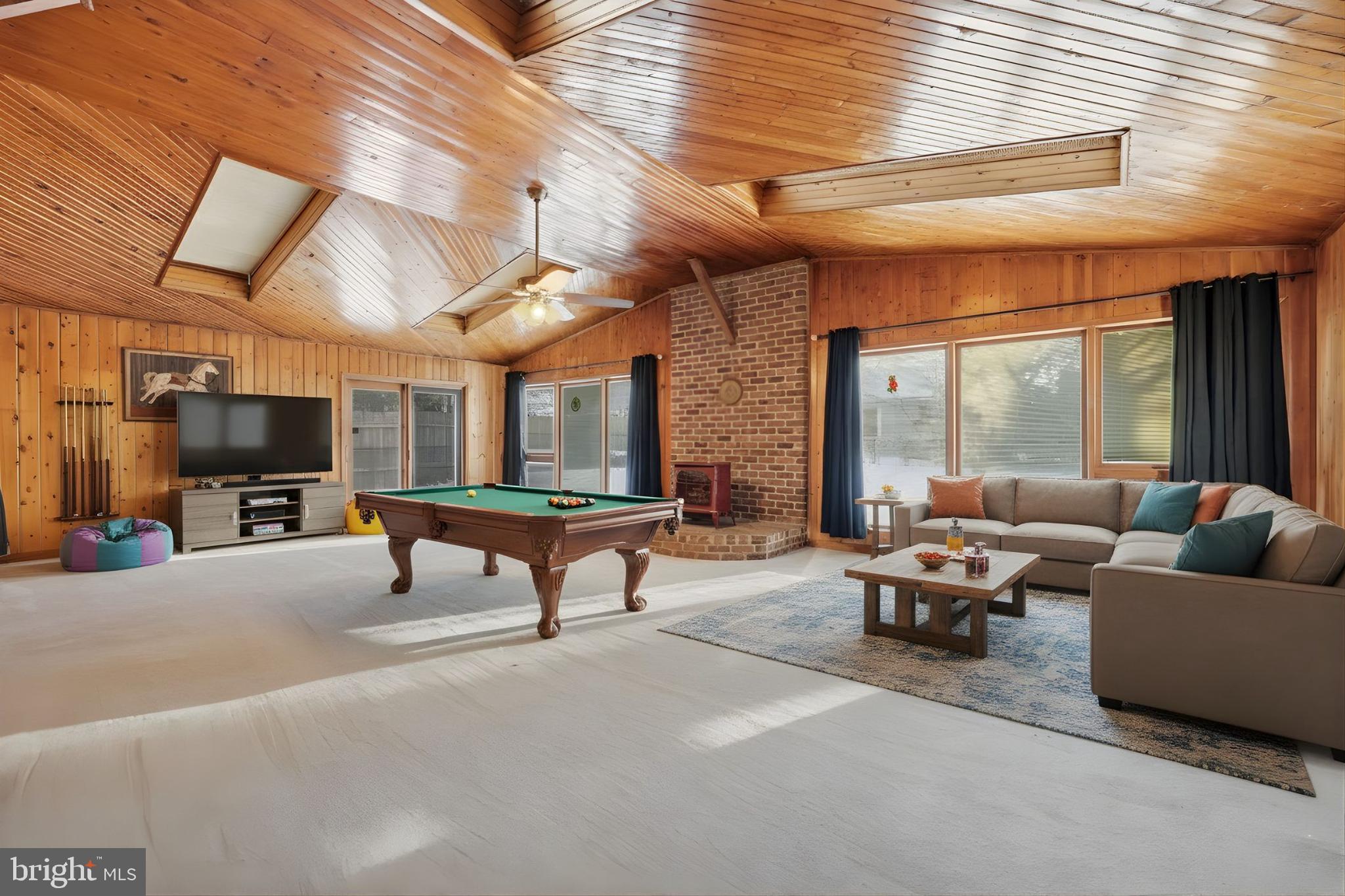 SPRING VALLEY - Residential