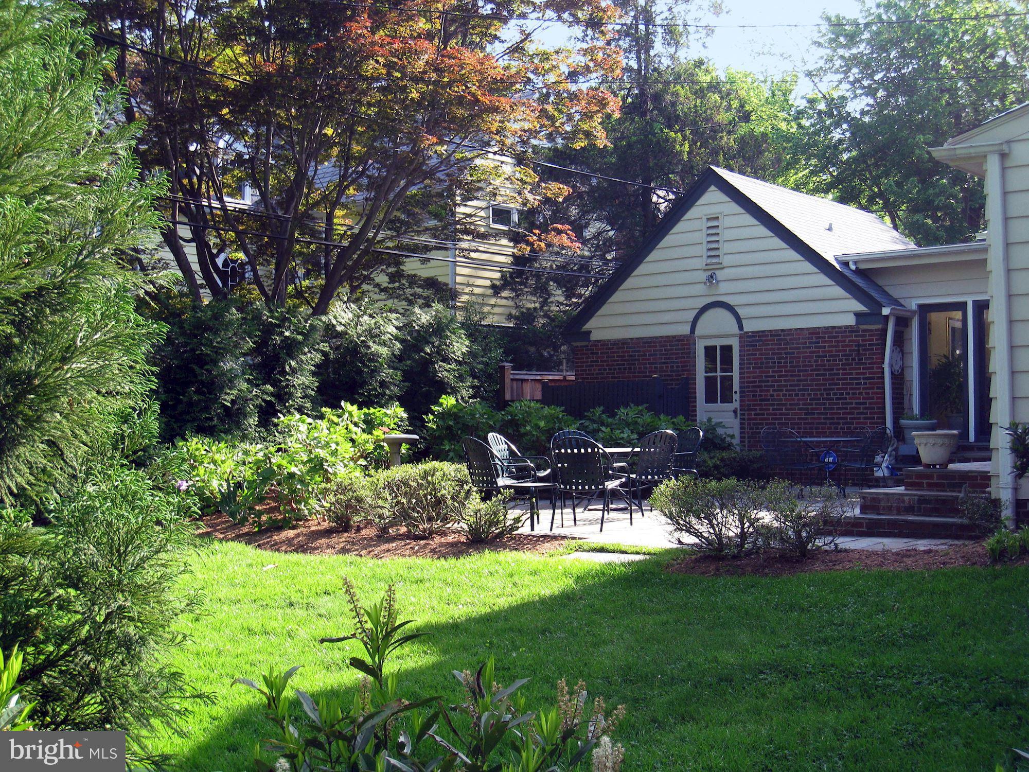 CHEVY CHASE VILLAGE - Residential