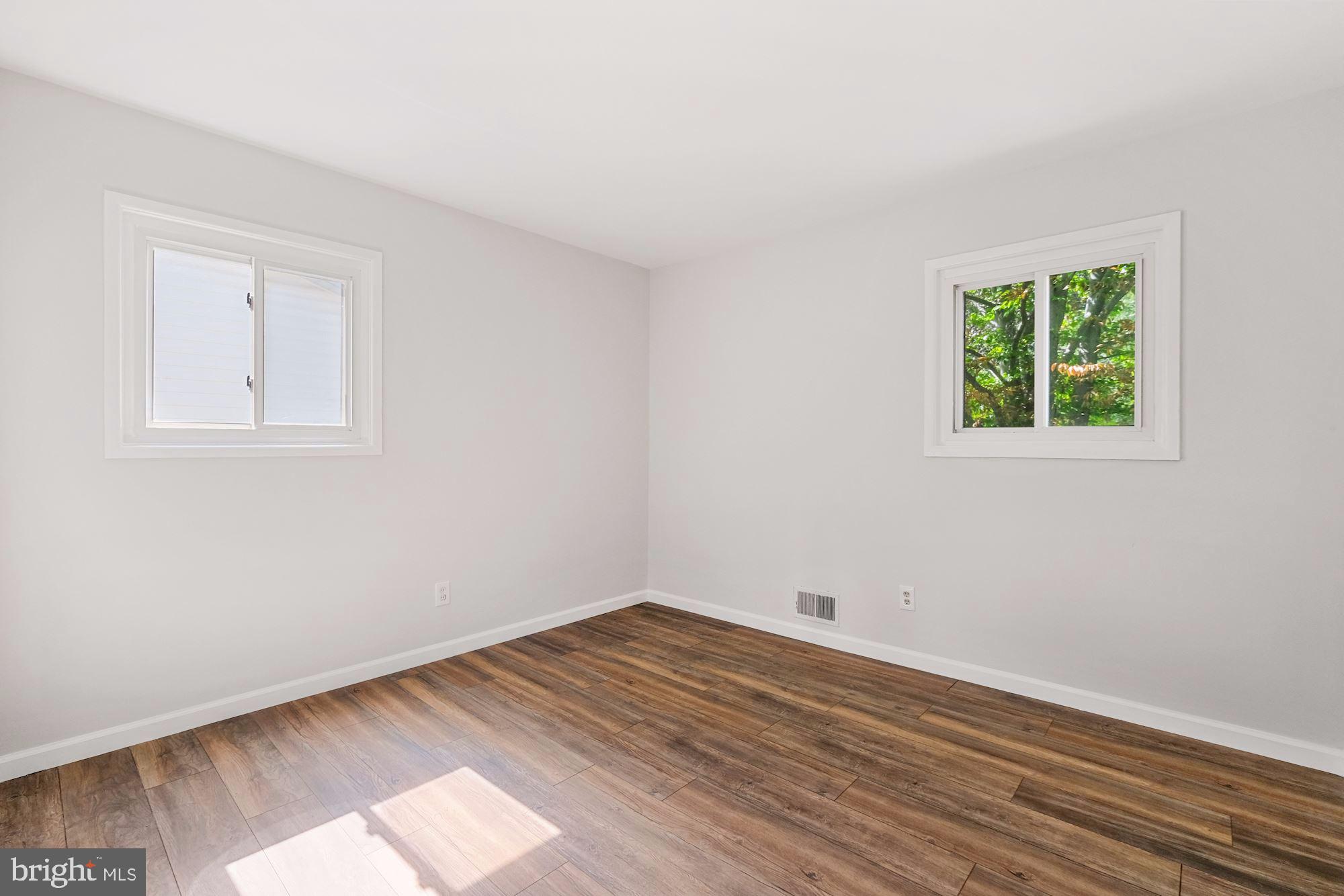 BERWYN HEIGHTS - Residential