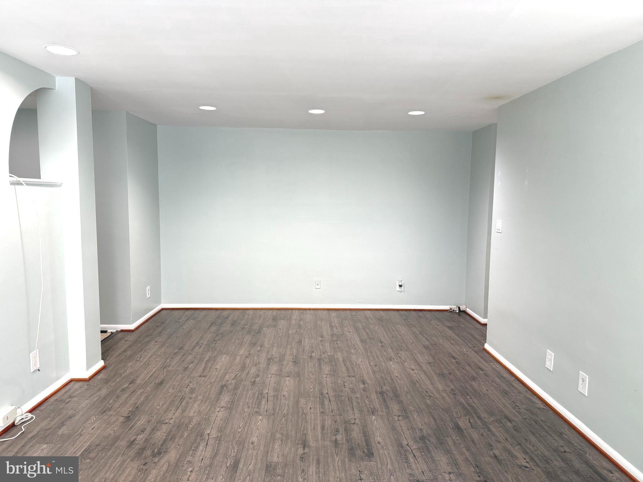 MADISON CONDOMINIUM - Residential