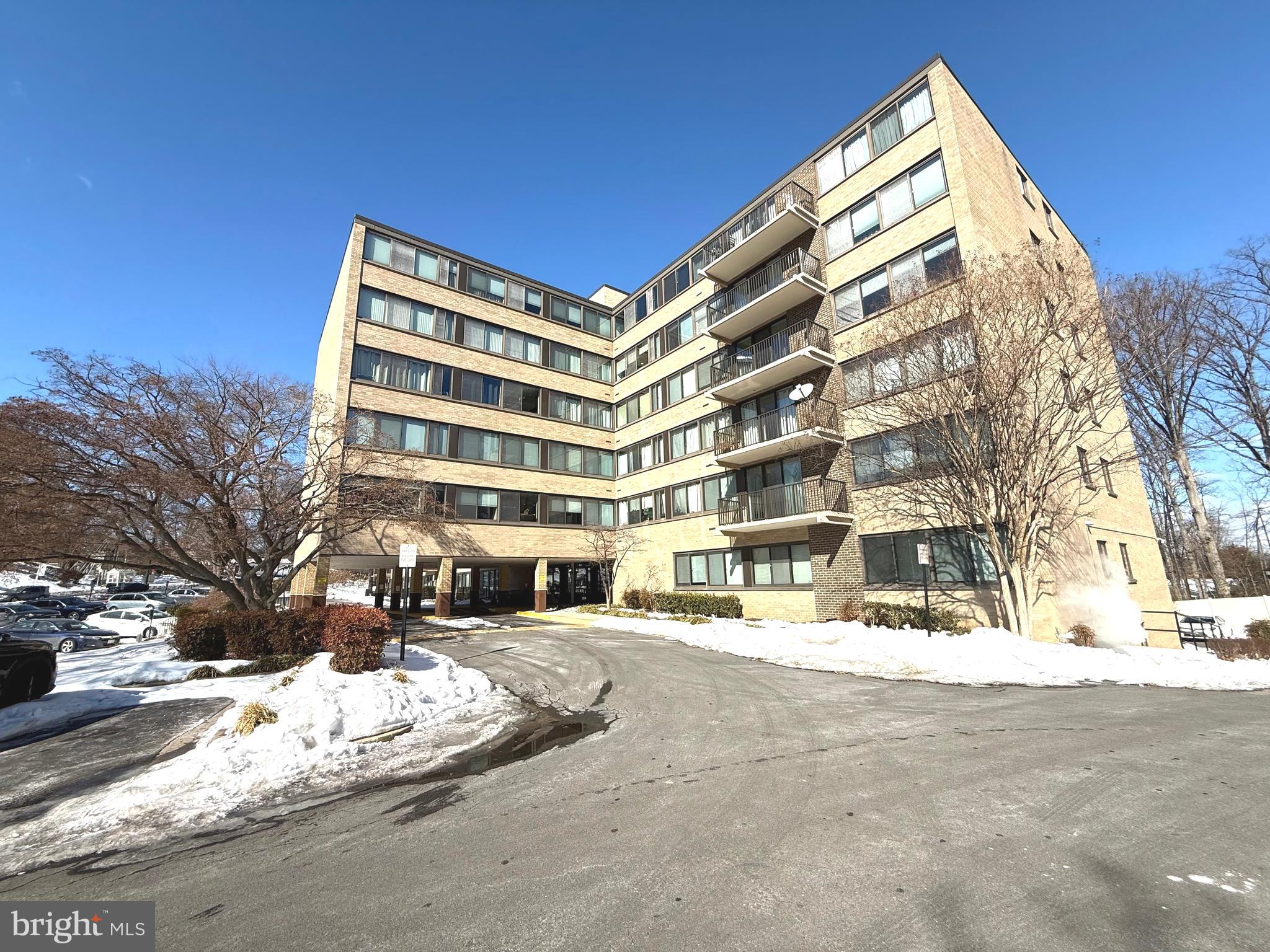 MADISON CONDOMINIUM - Residential