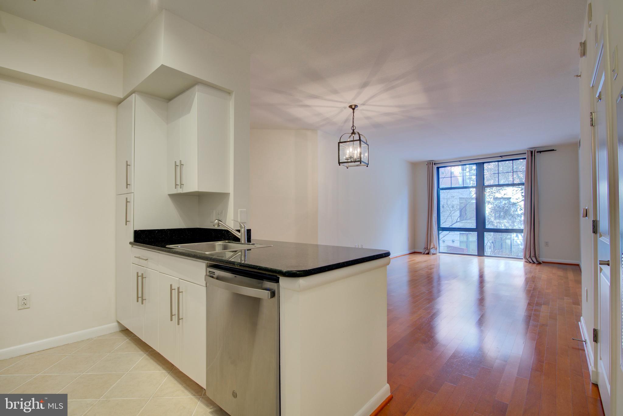 1021 N GARFIELD STREET 132