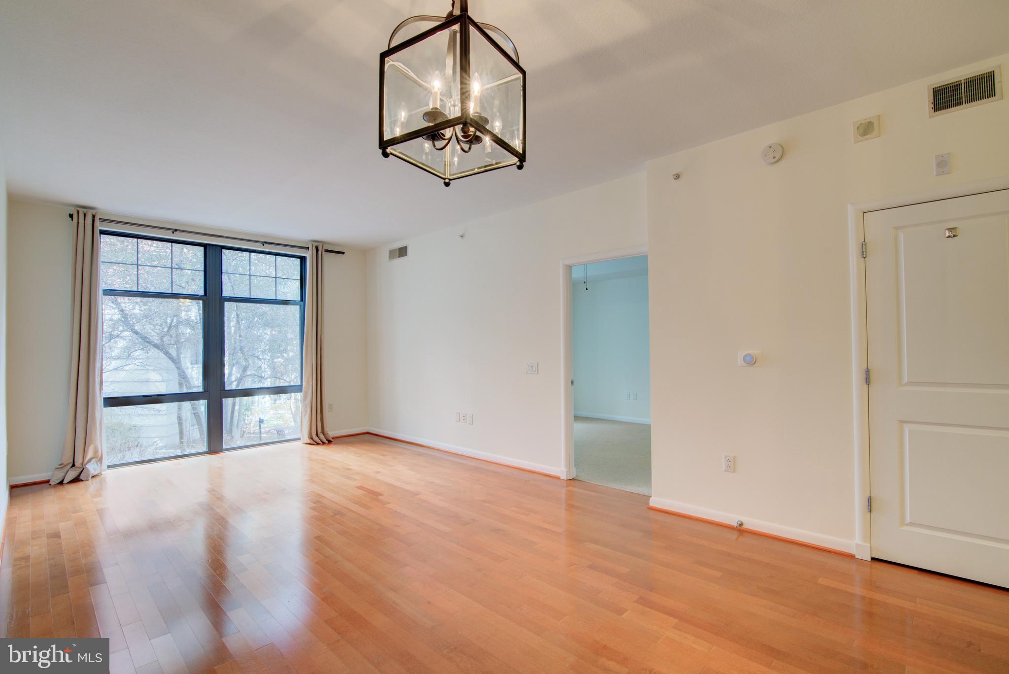 1021 N GARFIELD STREET 132