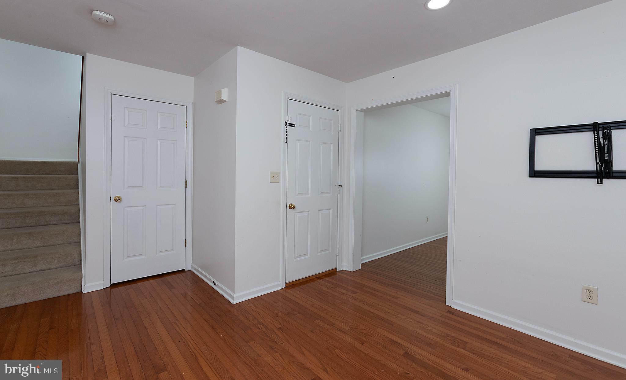 TOWNES AT CROSS CREEK - Residential