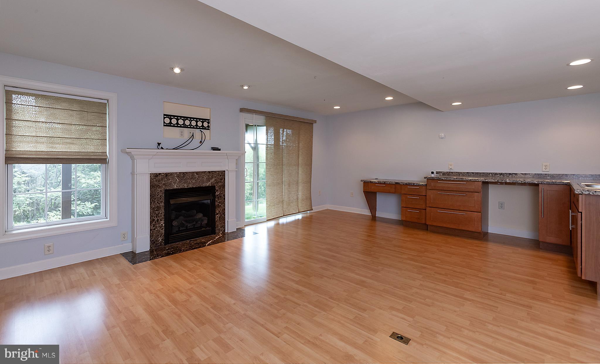 TOWNES AT CROSS CREEK - Residential