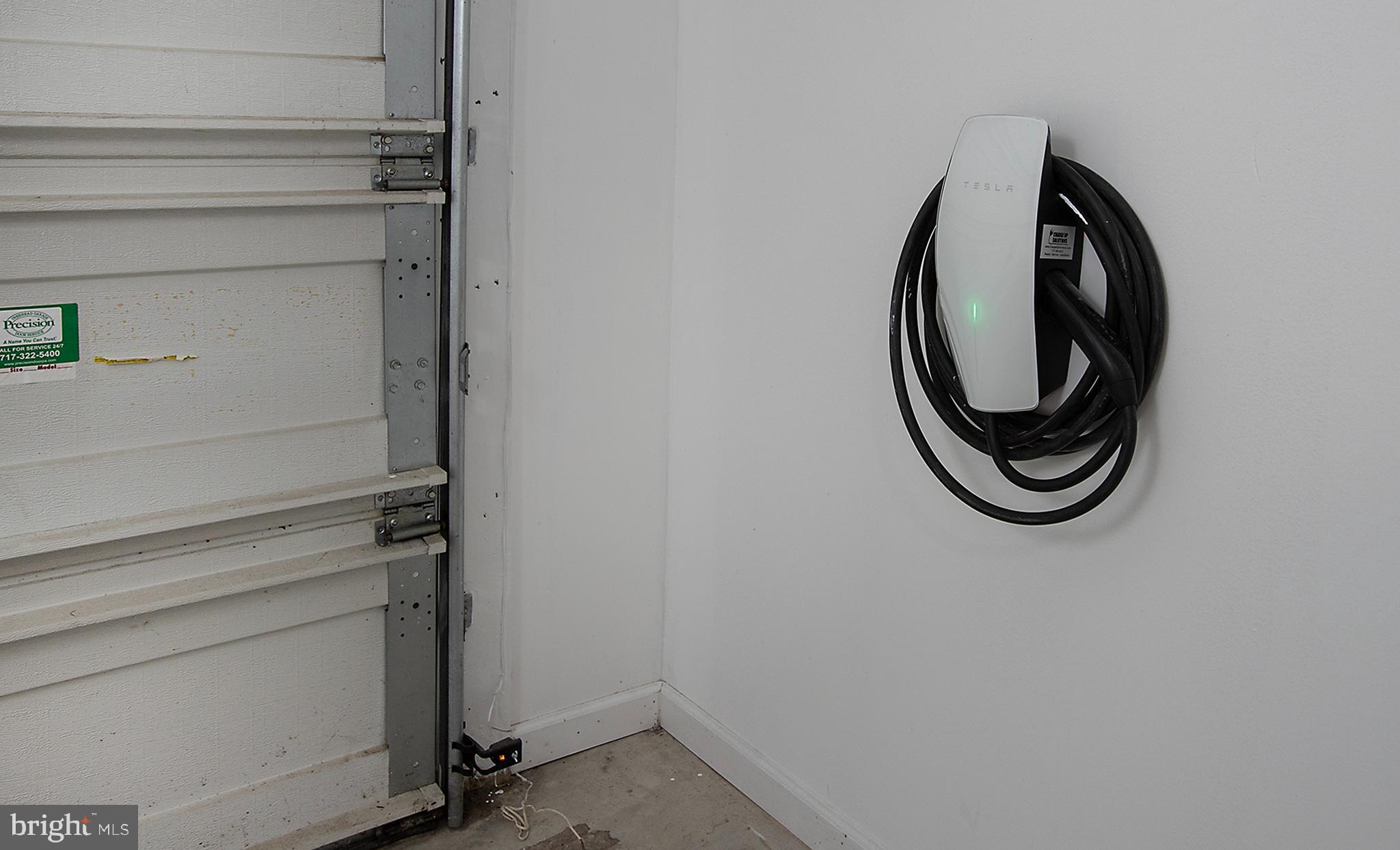 TOWNES AT CROSS CREEK - Residential