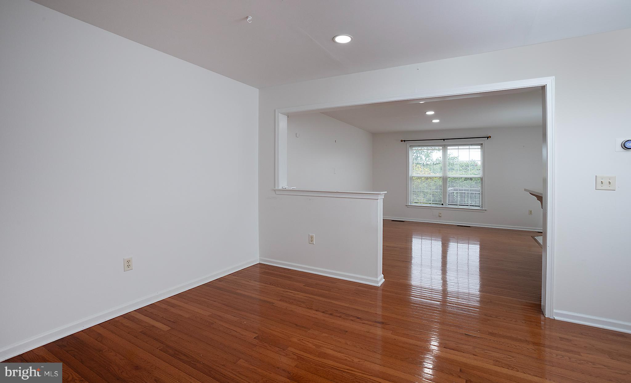 TOWNES AT CROSS CREEK - Residential