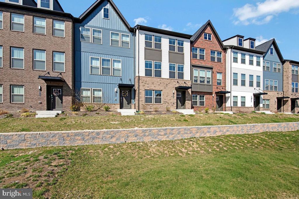 Photo of 309 Lentic Ln, LAUREL, MD 20724 (MLS # MDAA2137888)