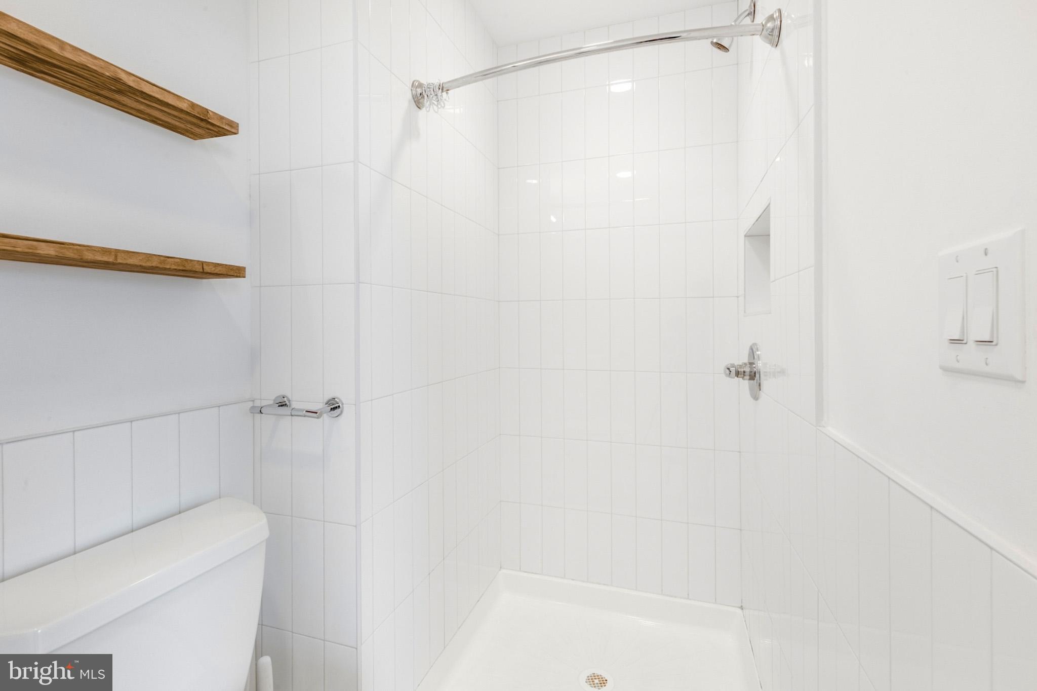 FISHTOWN - Residential Lease