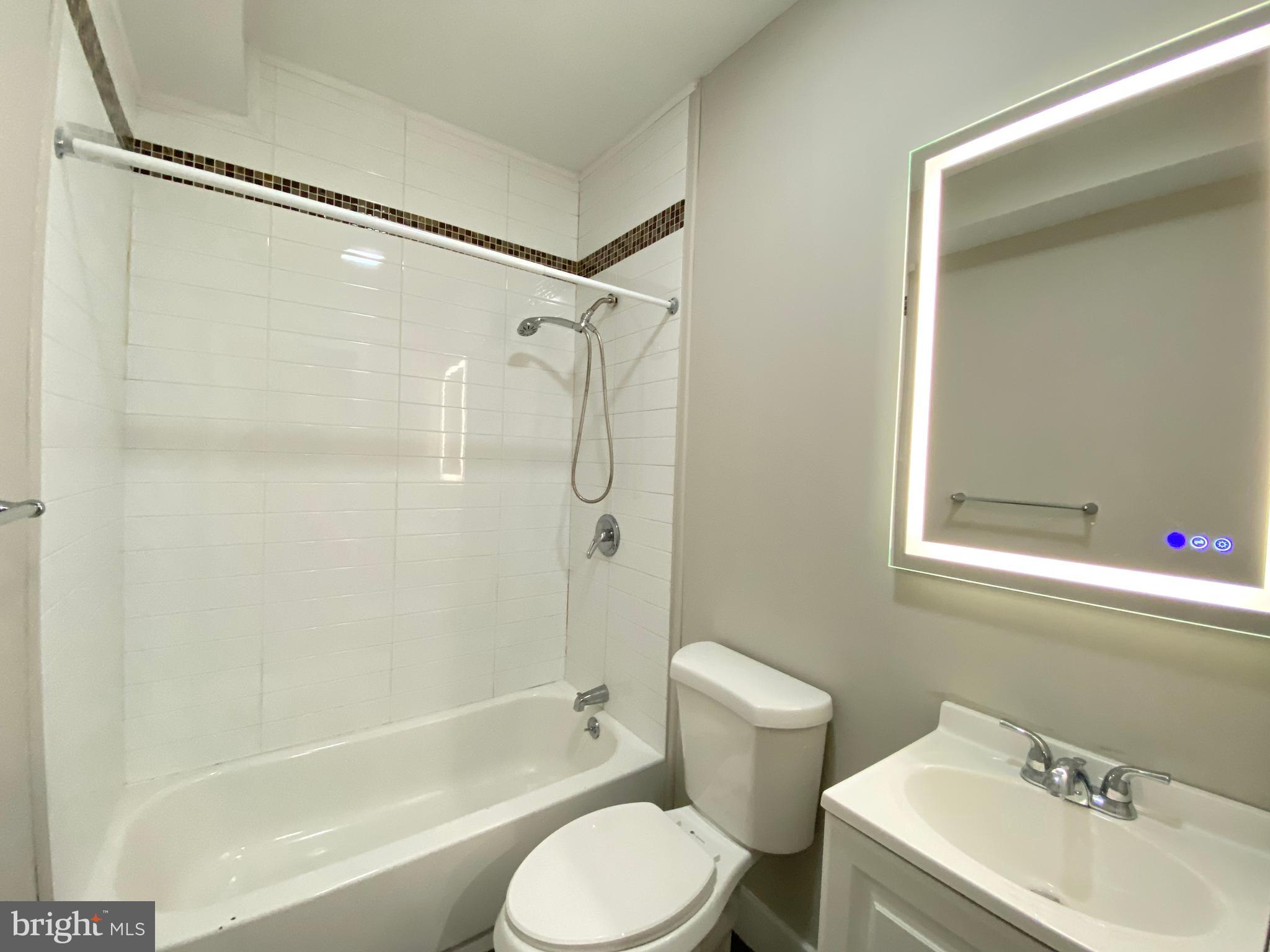 TEMPLE UNIVERSITY - Residential Lease