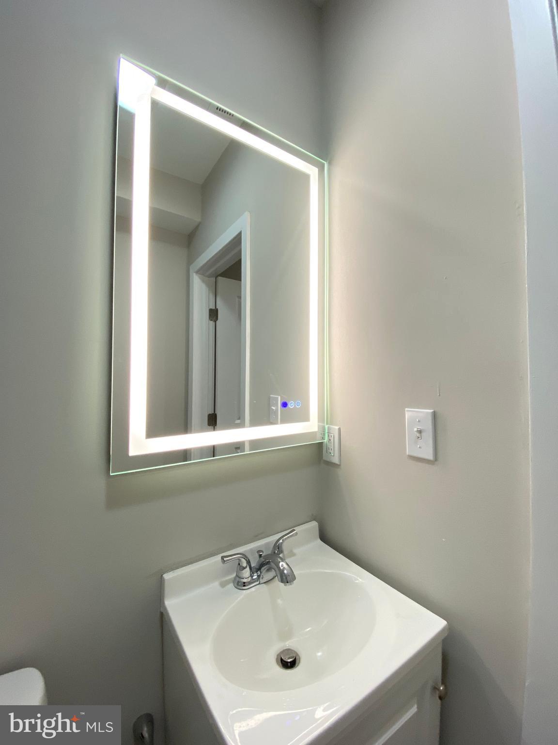 TEMPLE UNIVERSITY - Residential Lease