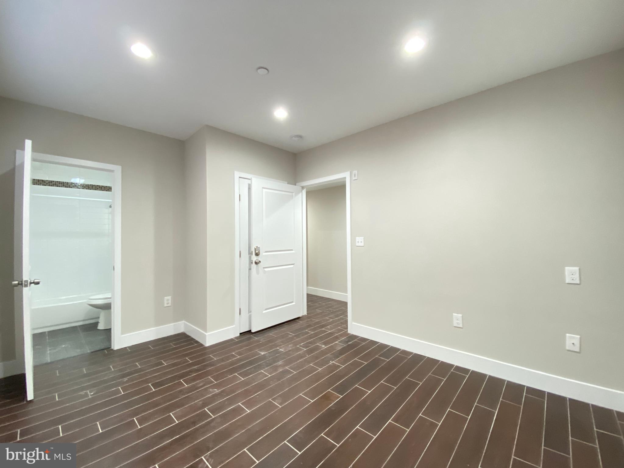 TEMPLE UNIVERSITY - Residential Lease