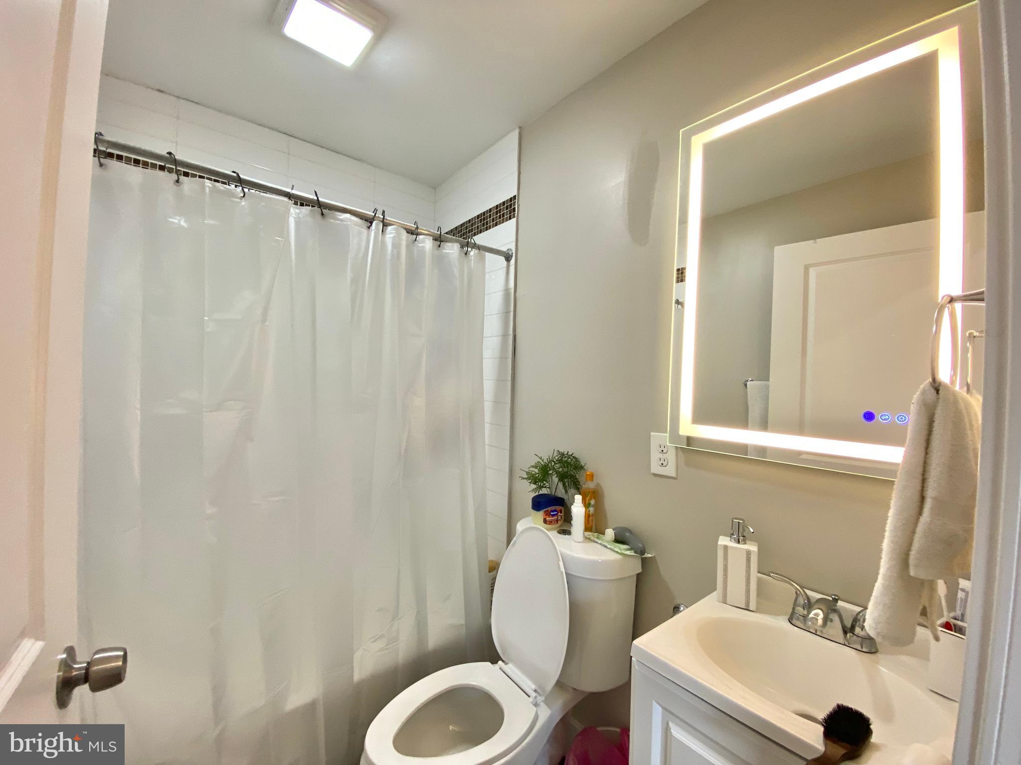 TEMPLE UNIVERSITY - Residential Lease