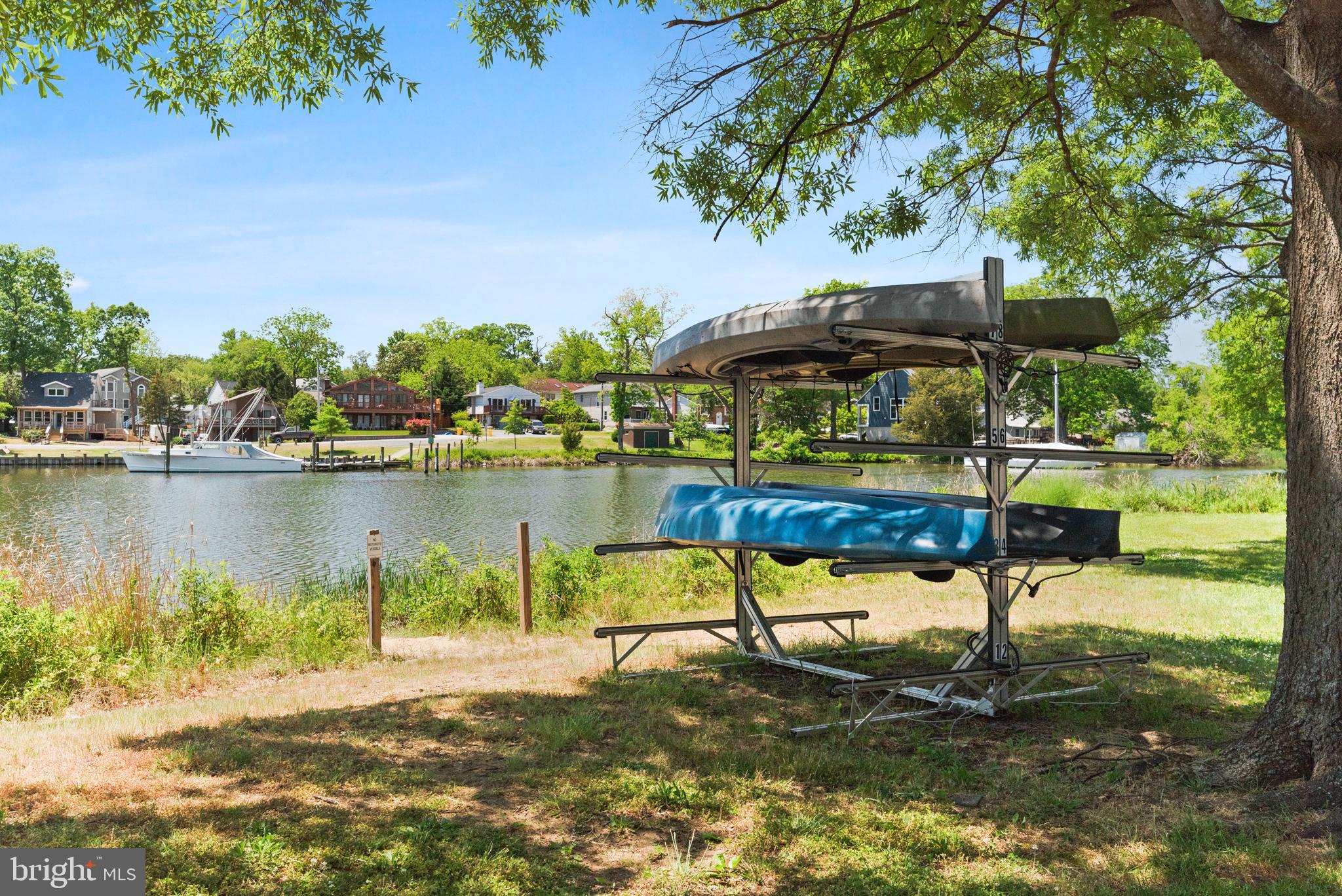 WOODLAND BEACH - Land