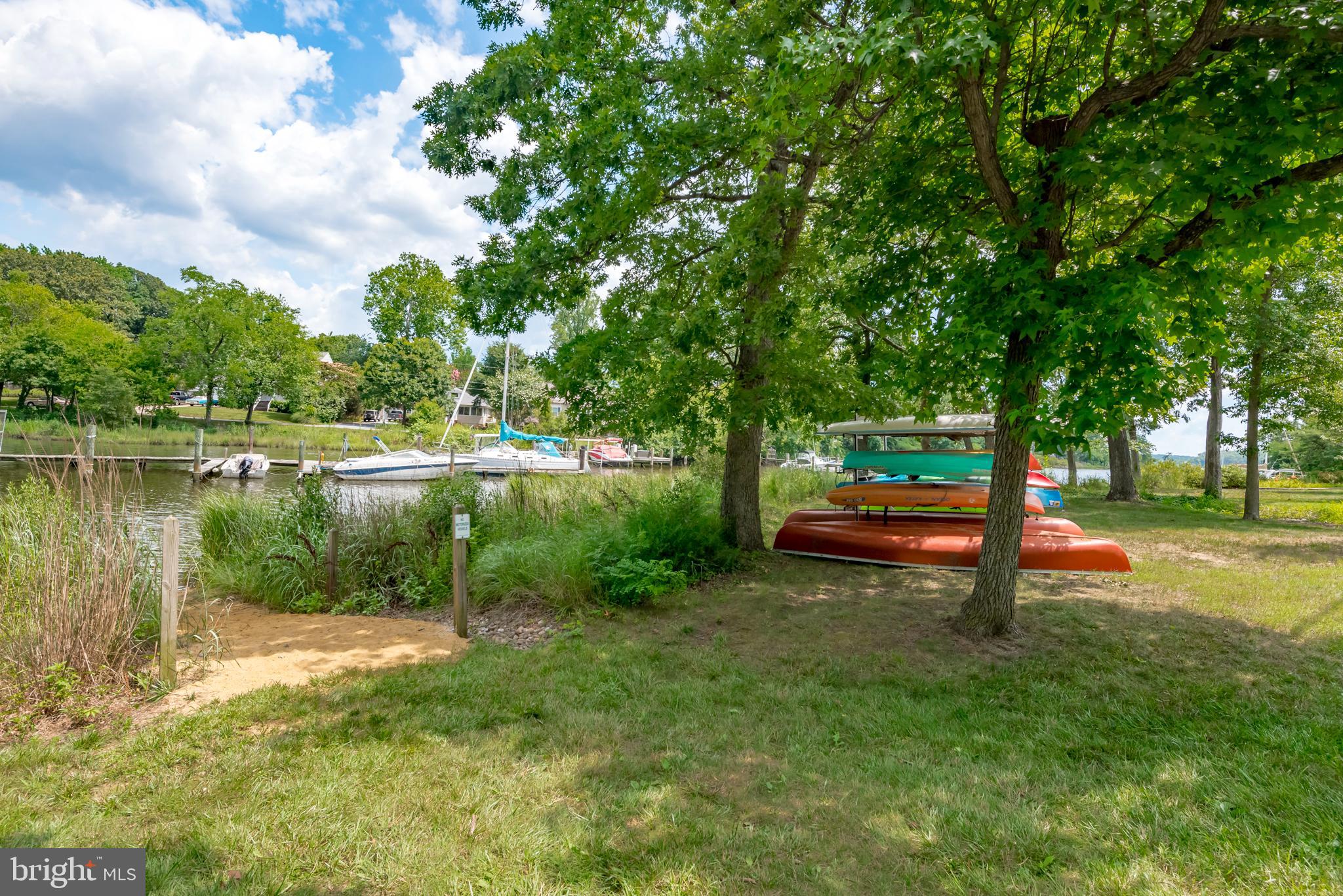 WOODLAND BEACH - Land