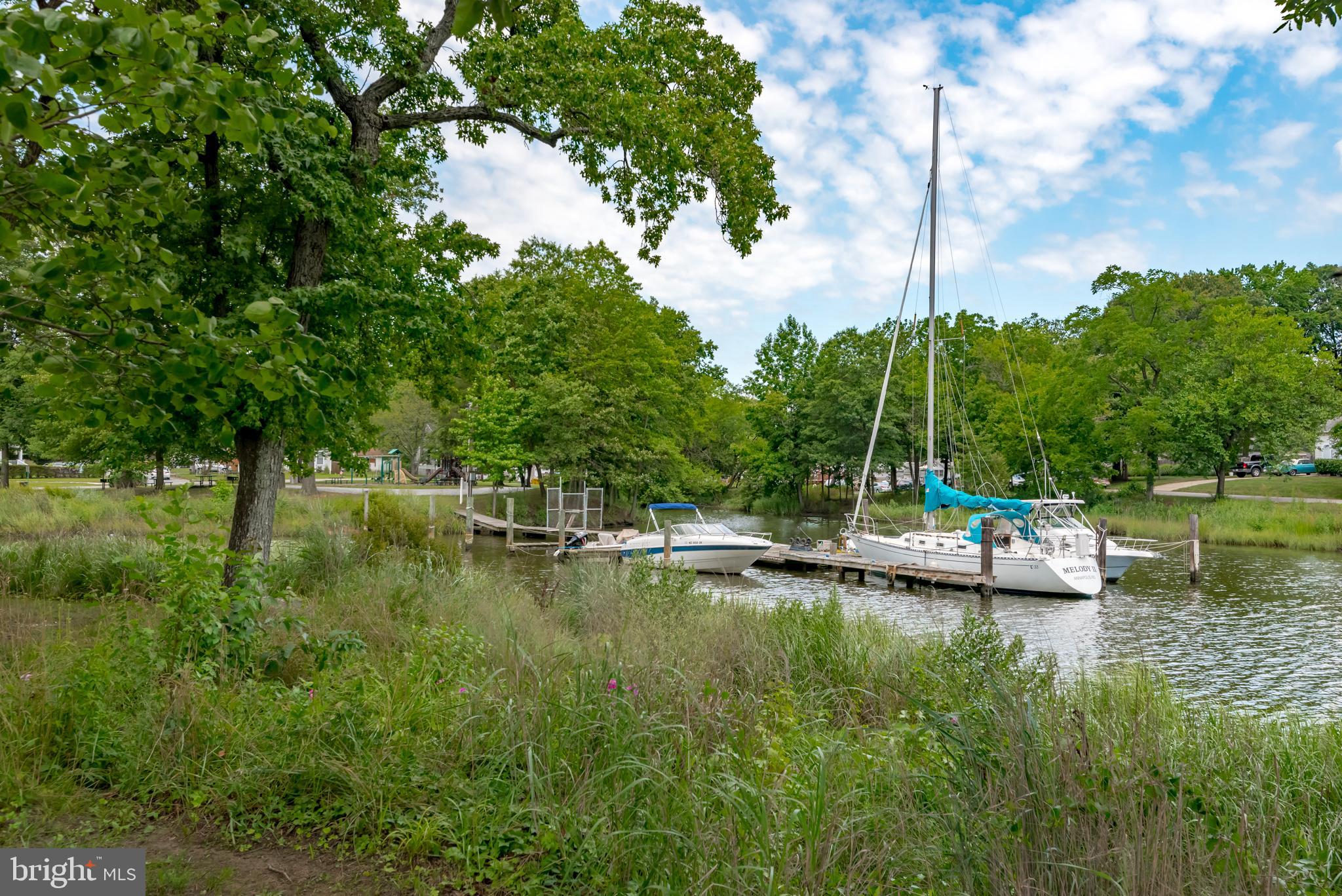 WOODLAND BEACH - Land