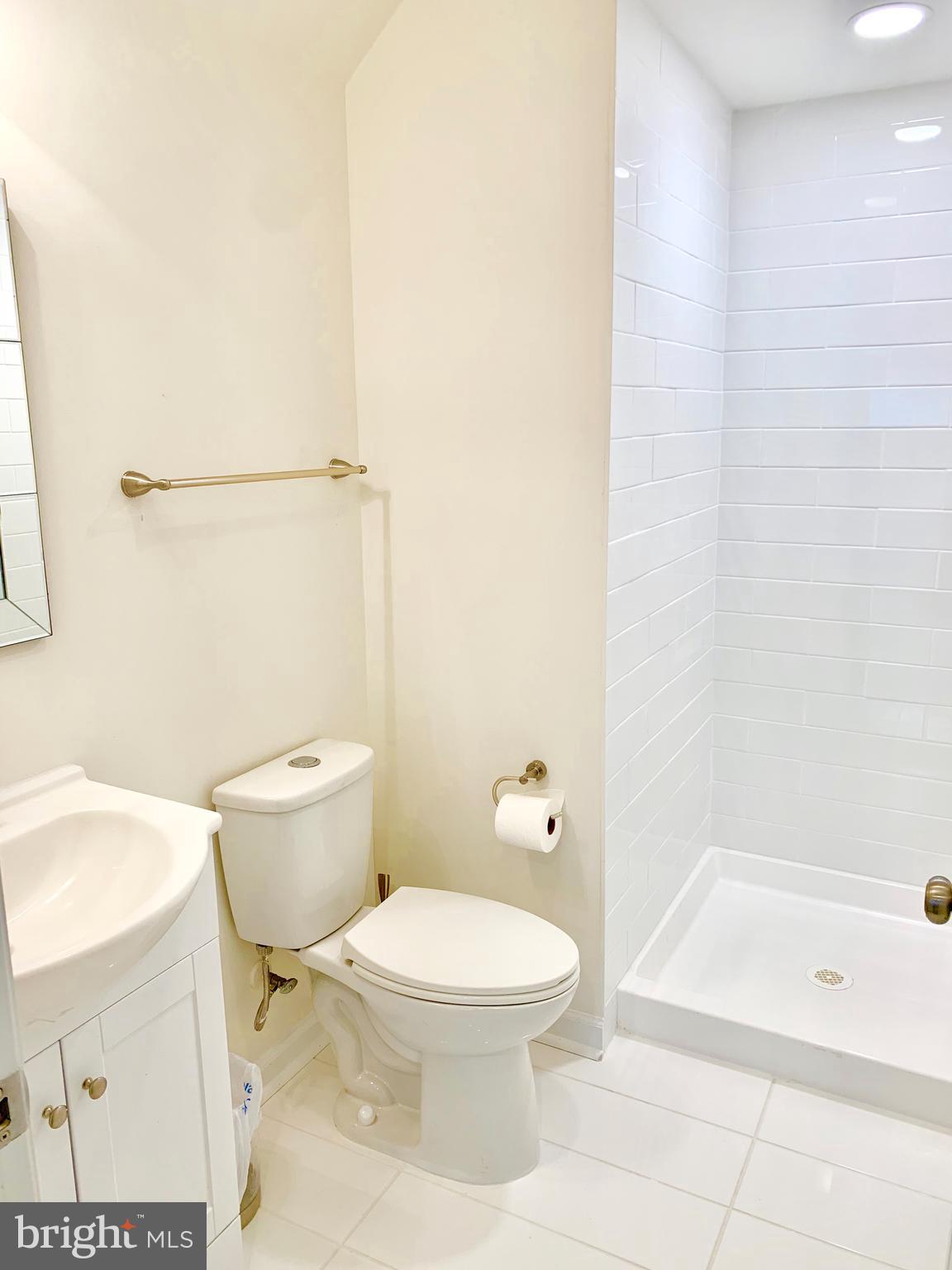 SOUTH RIDING - Residential Lease