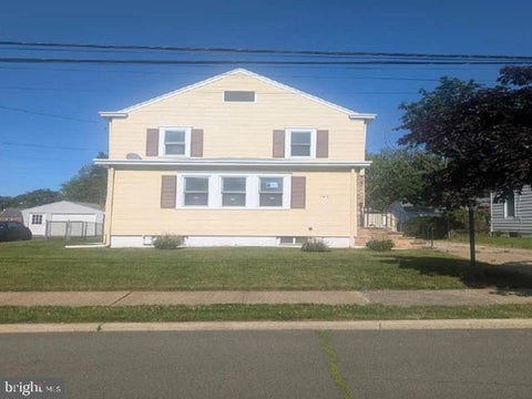 Homes For Sale - 142 Concord Avenue<br/> Mercer County, HAMILTON, NJ 08619