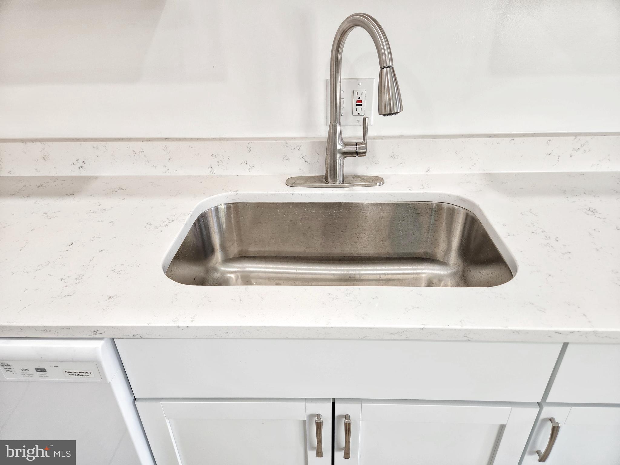 JEFFERSON MEWS - Residential