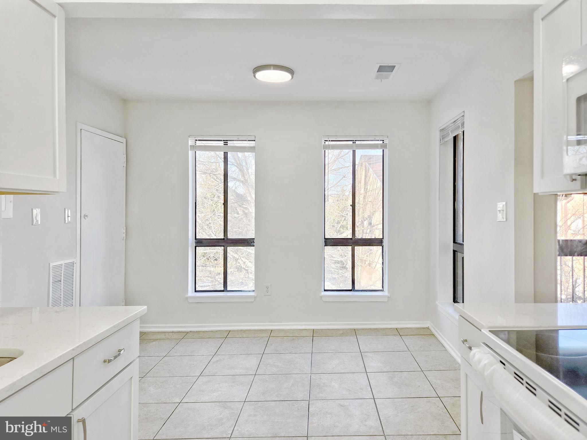 JEFFERSON MEWS - Residential